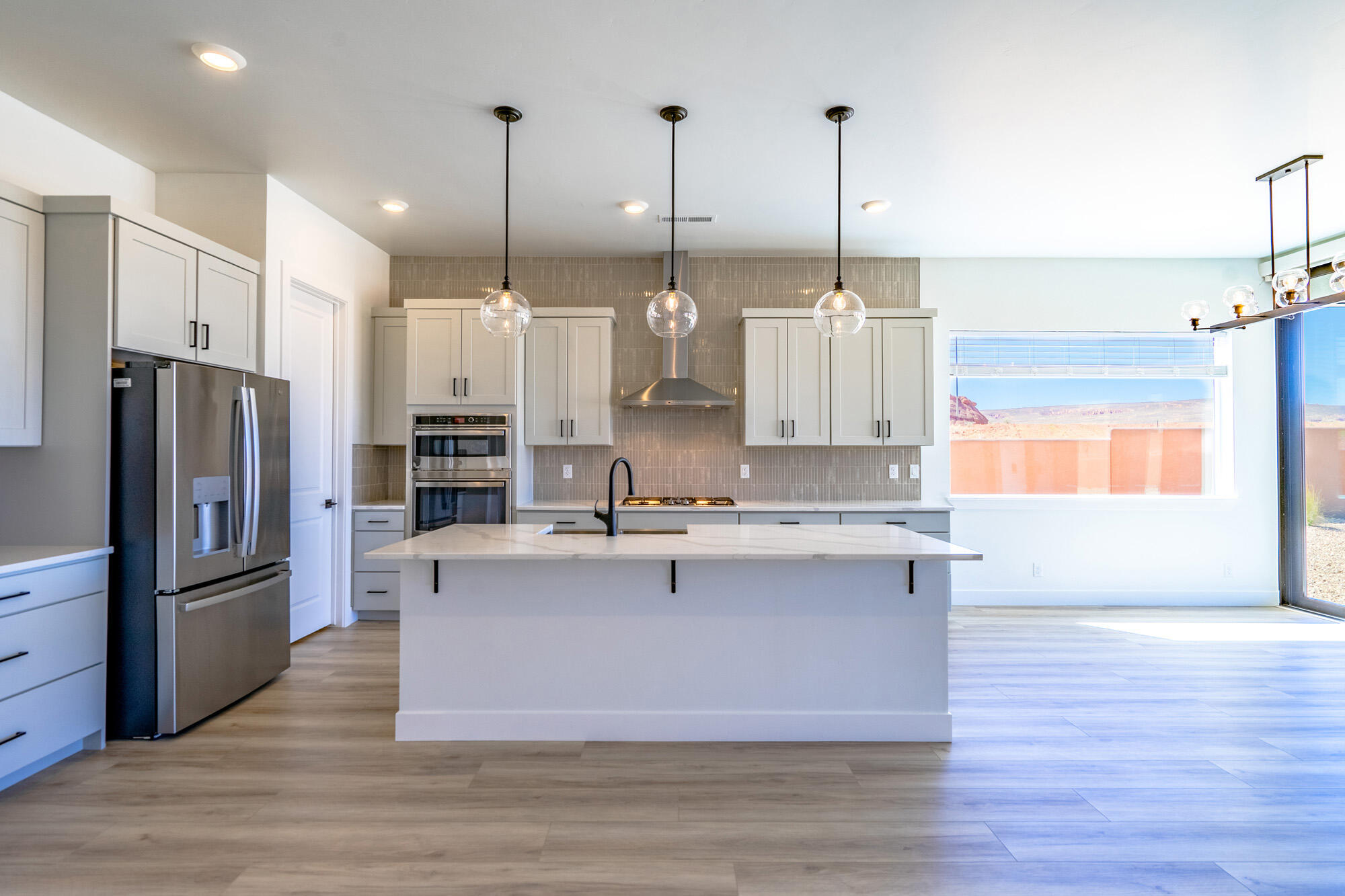 ESTATES AT SAND HOLLOW - Residential