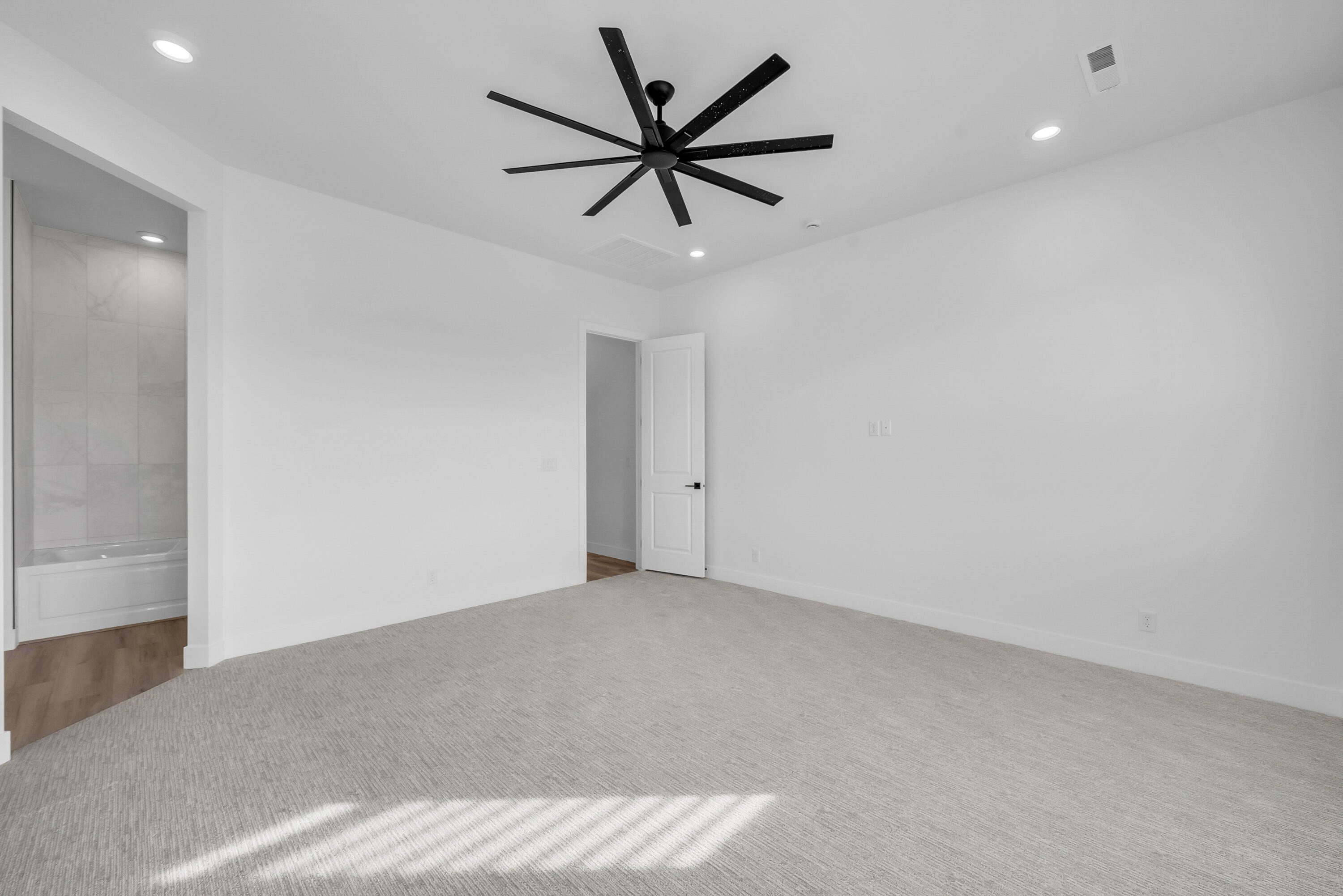 ESTATES AT SAND HOLLOW - Residential