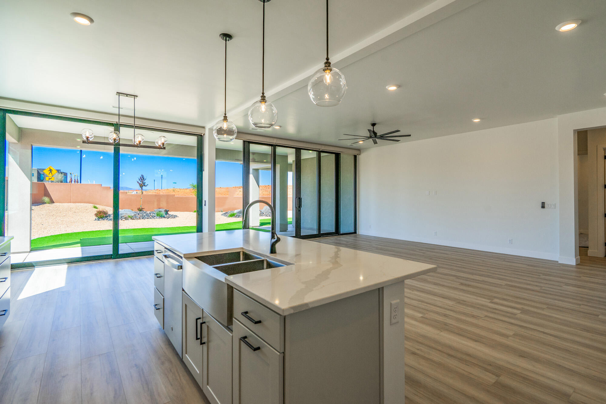 ESTATES AT SAND HOLLOW - Residential