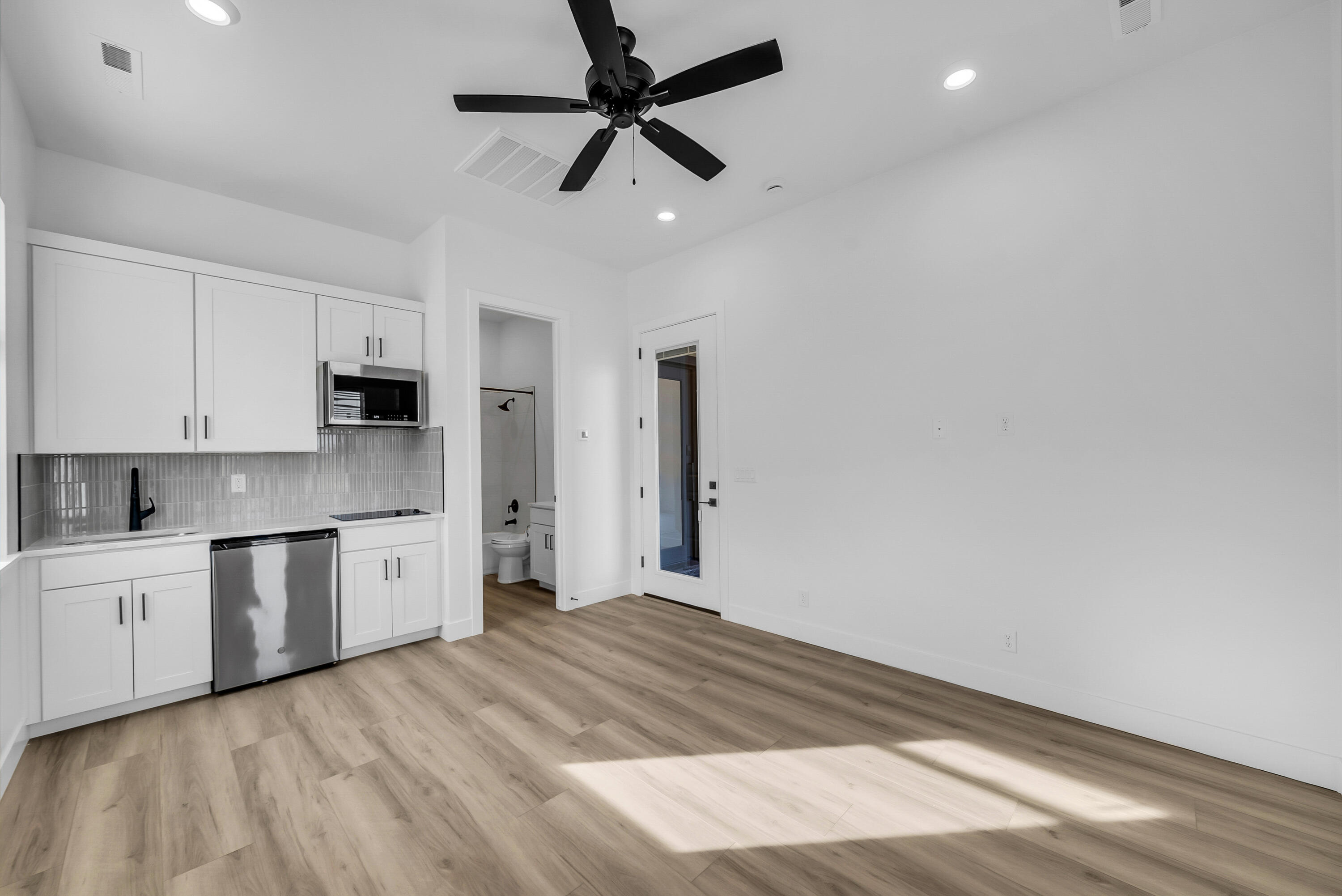 ESTATES AT SAND HOLLOW - Residential