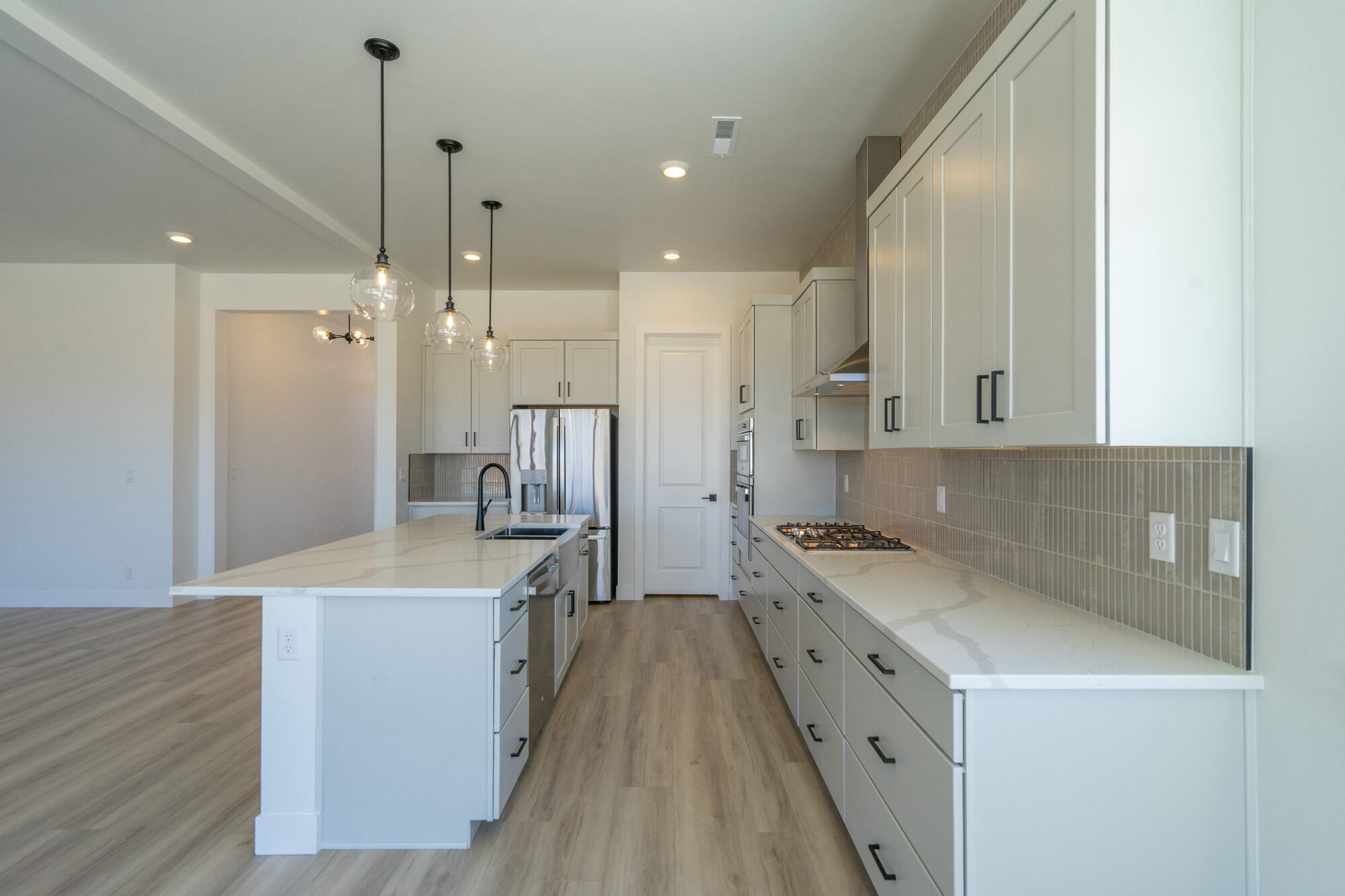 ESTATES AT SAND HOLLOW - Residential