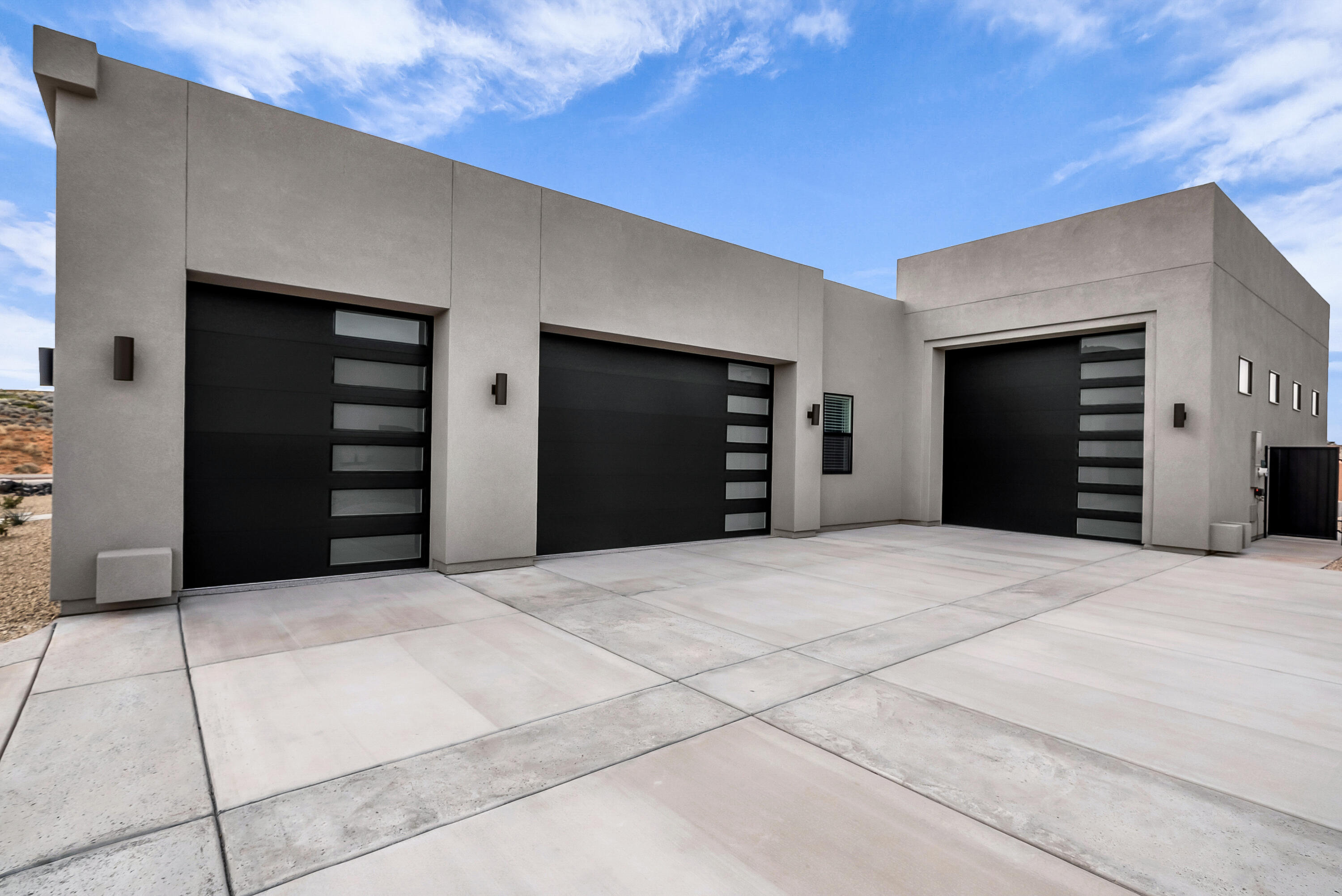 ESTATES AT SAND HOLLOW - Residential