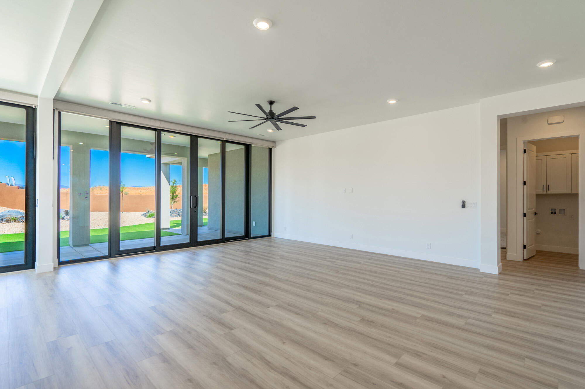 ESTATES AT SAND HOLLOW - Residential