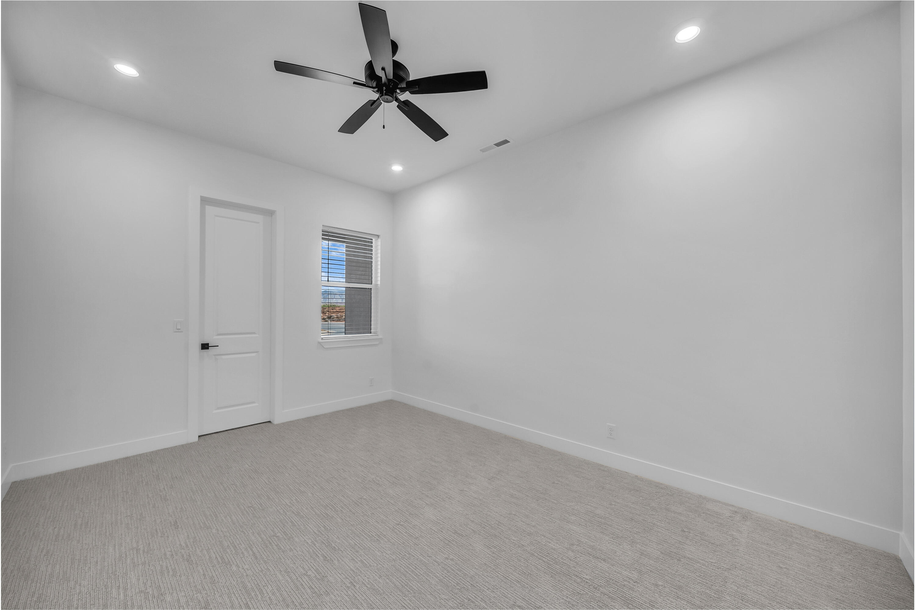 ESTATES AT SAND HOLLOW - Residential