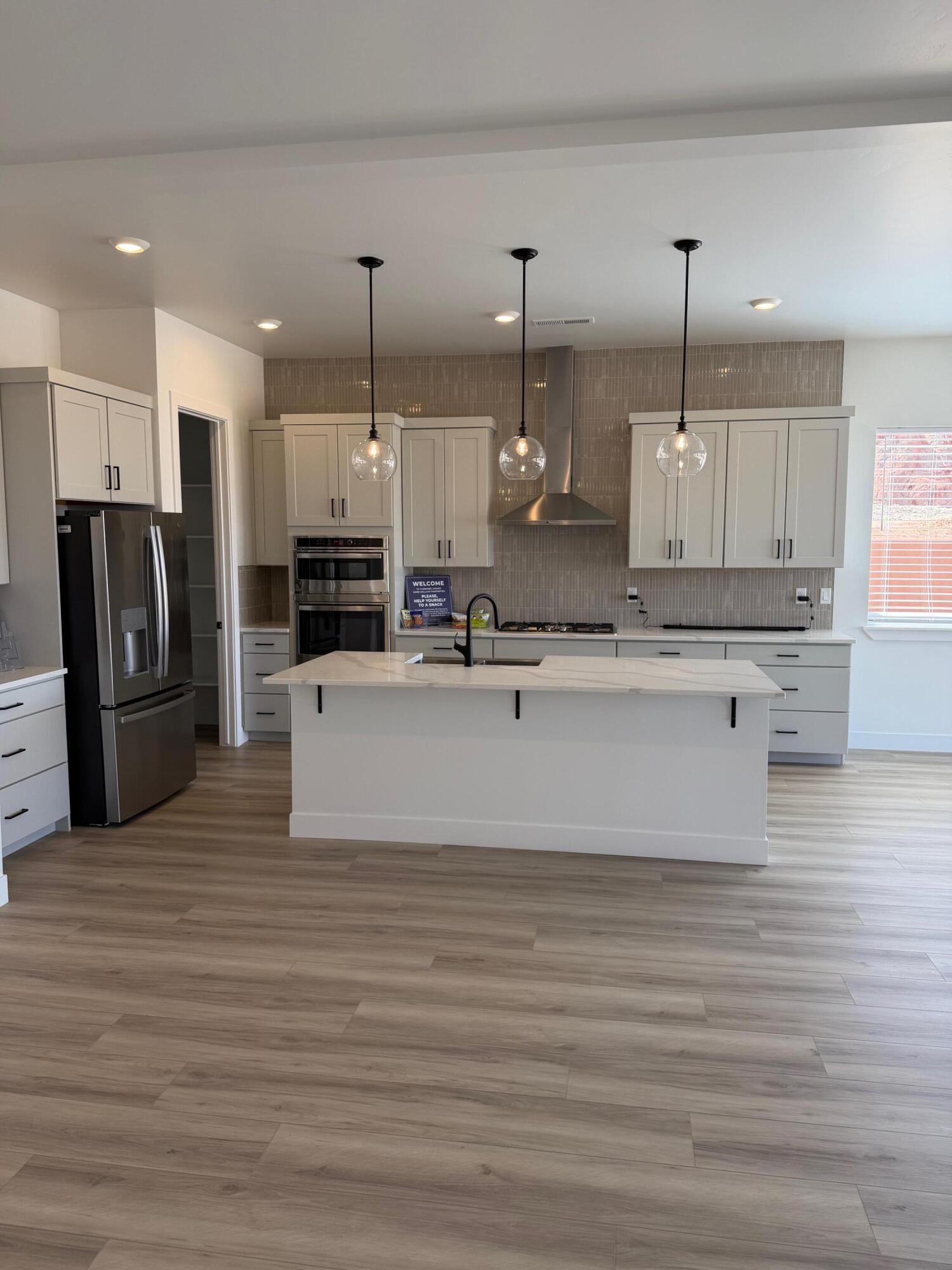 ESTATES AT SAND HOLLOW - Residential