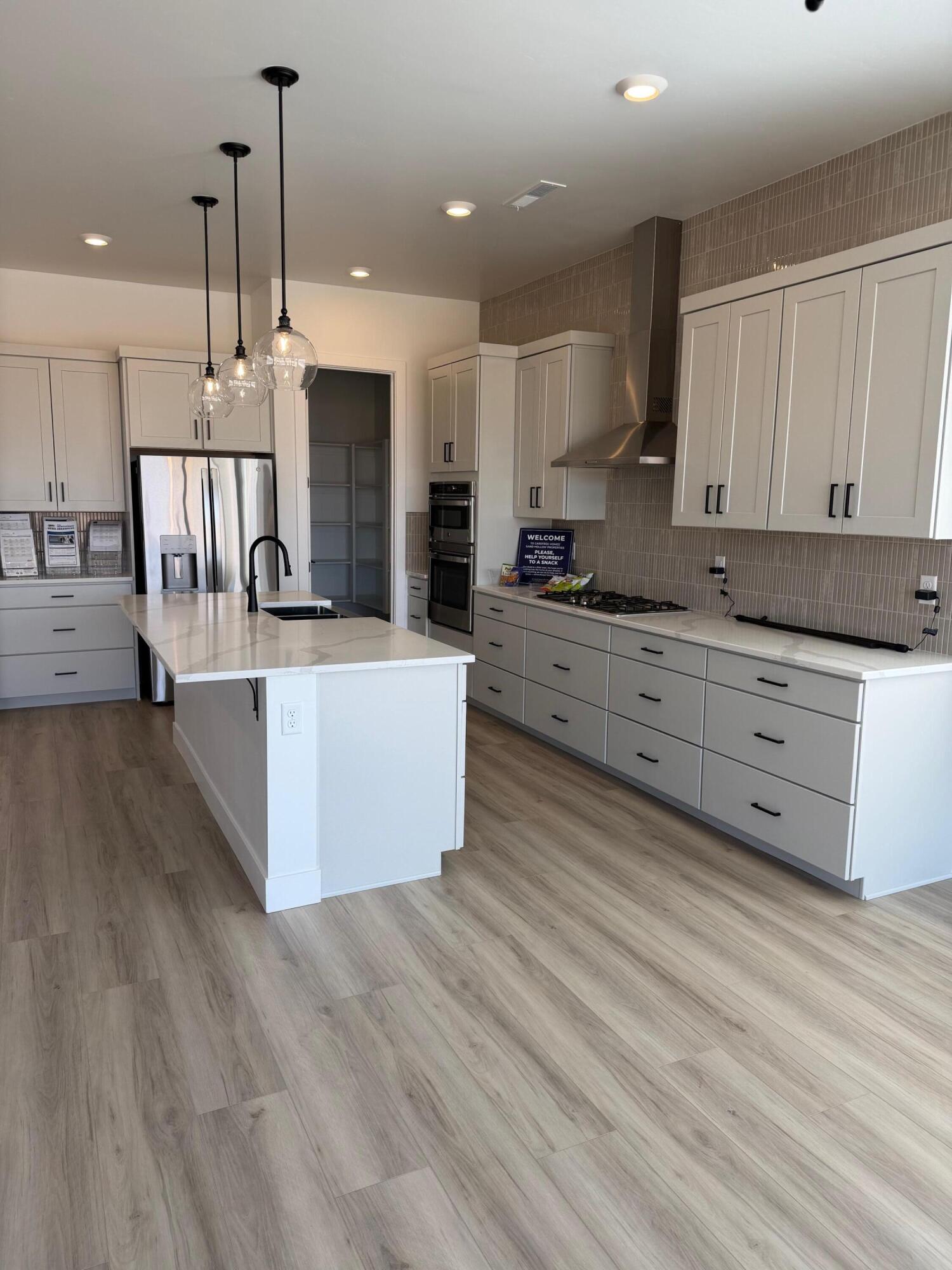 ESTATES AT SAND HOLLOW - Residential