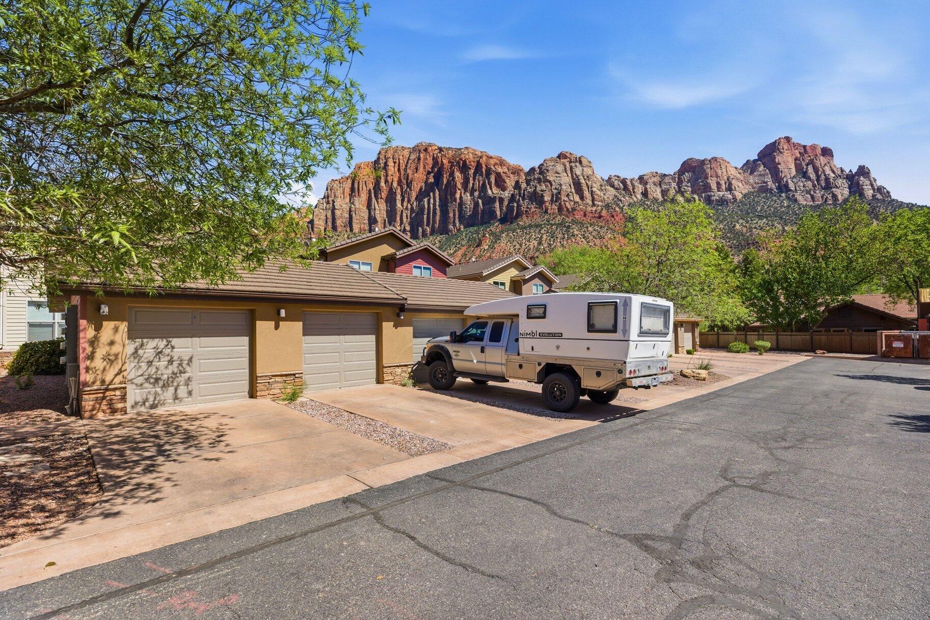 MOORE MINOR - Residential