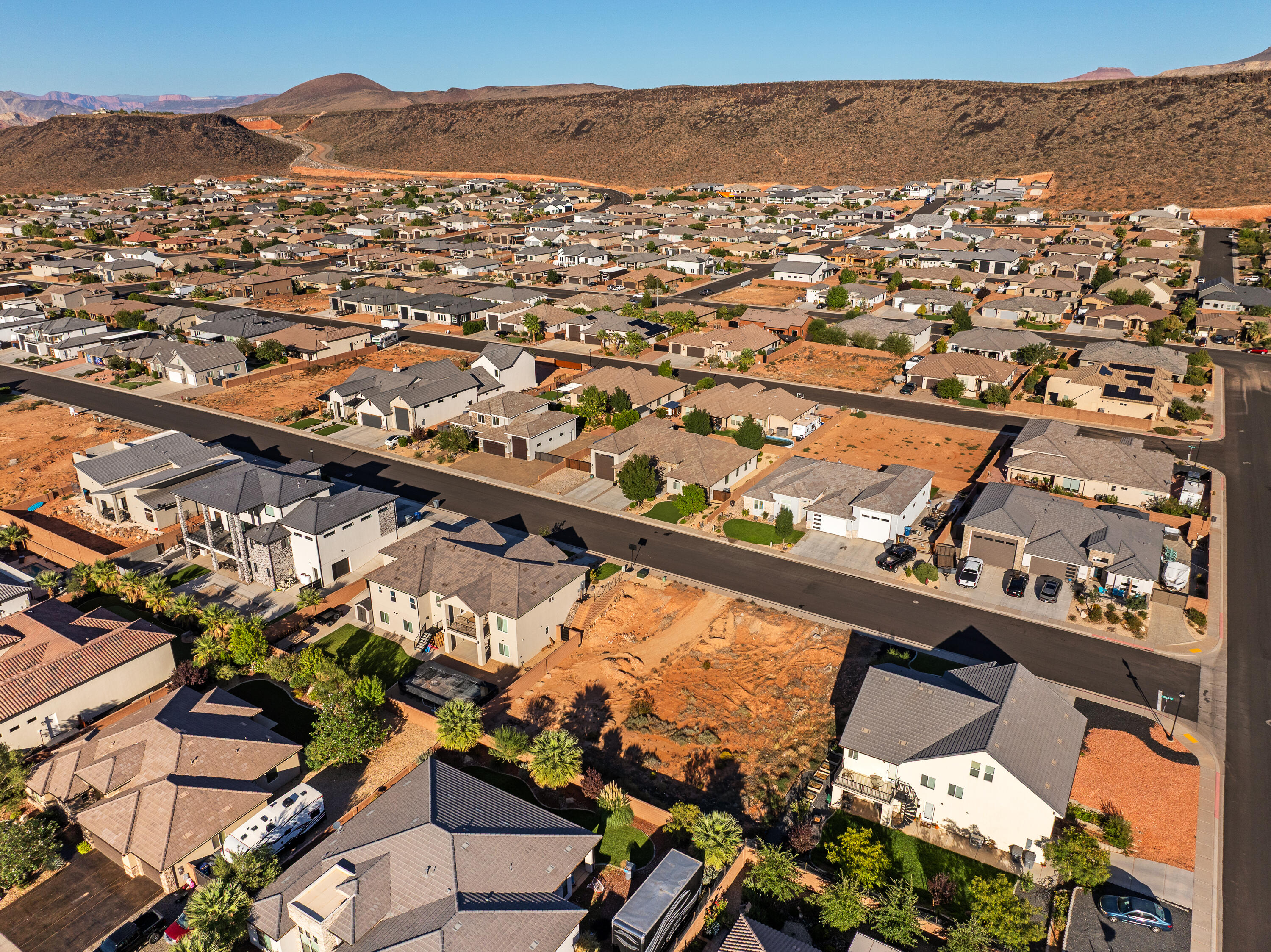 DIXIE SPRINGS - Land