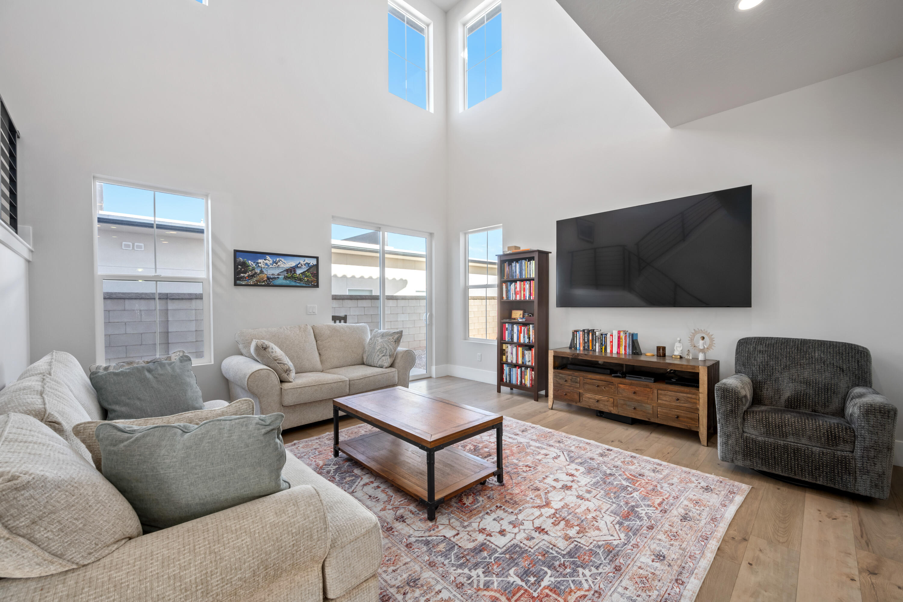 DESERT COLOR AUBURN HILLS - Residential