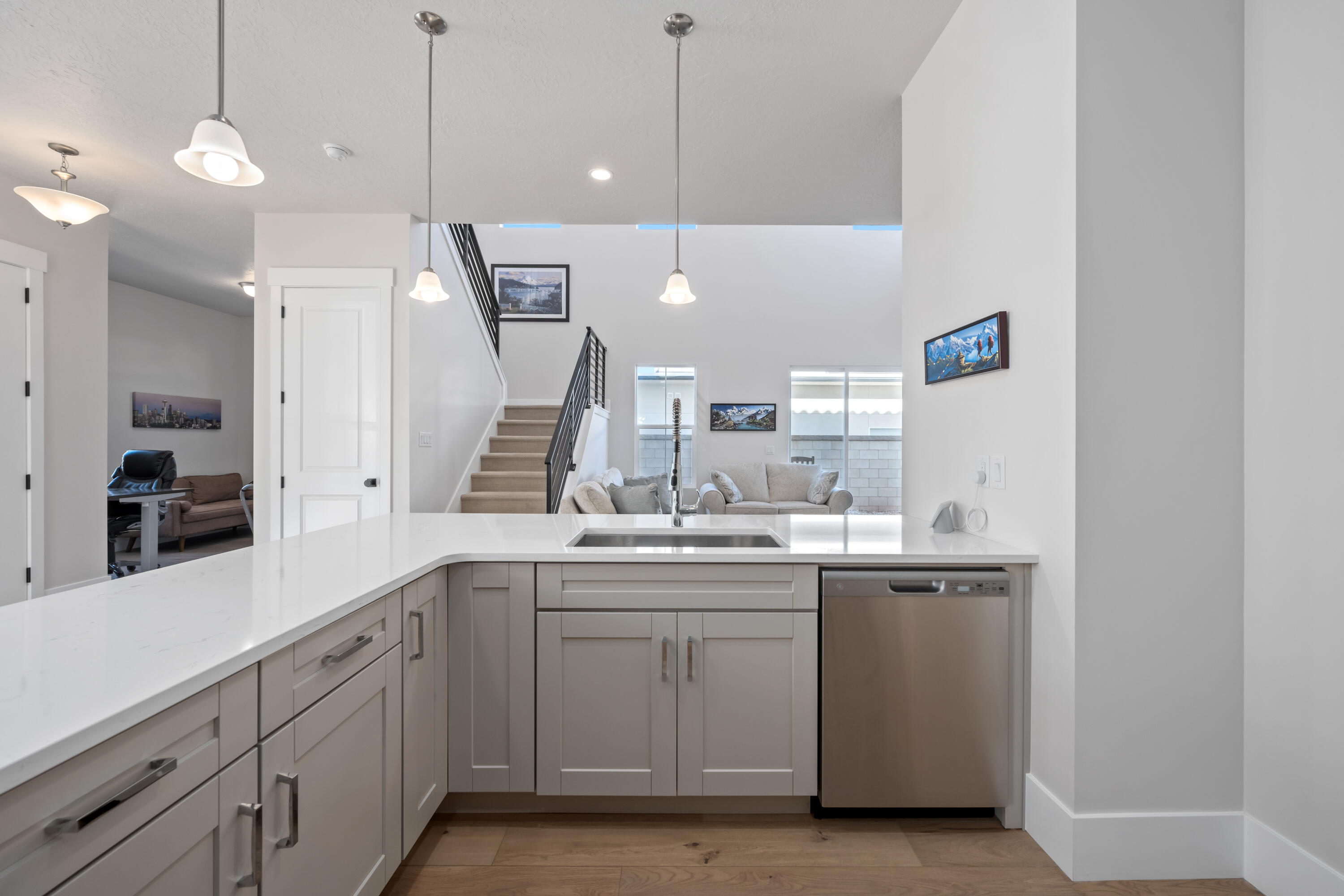 DESERT COLOR AUBURN HILLS - Residential