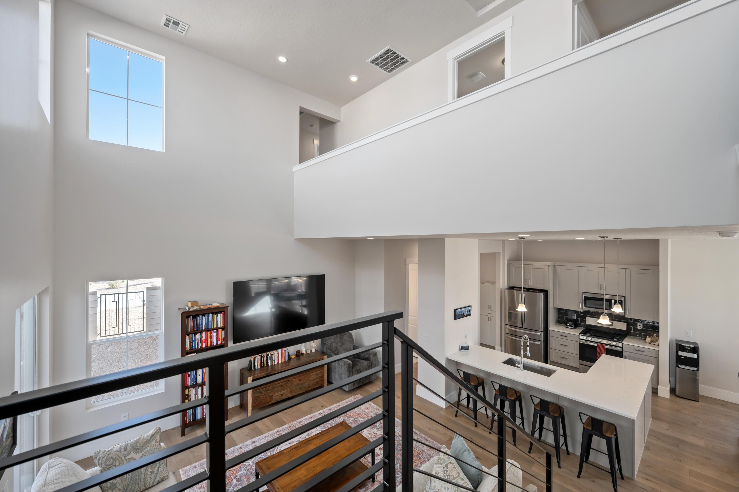 DESERT COLOR AUBURN HILLS - Residential