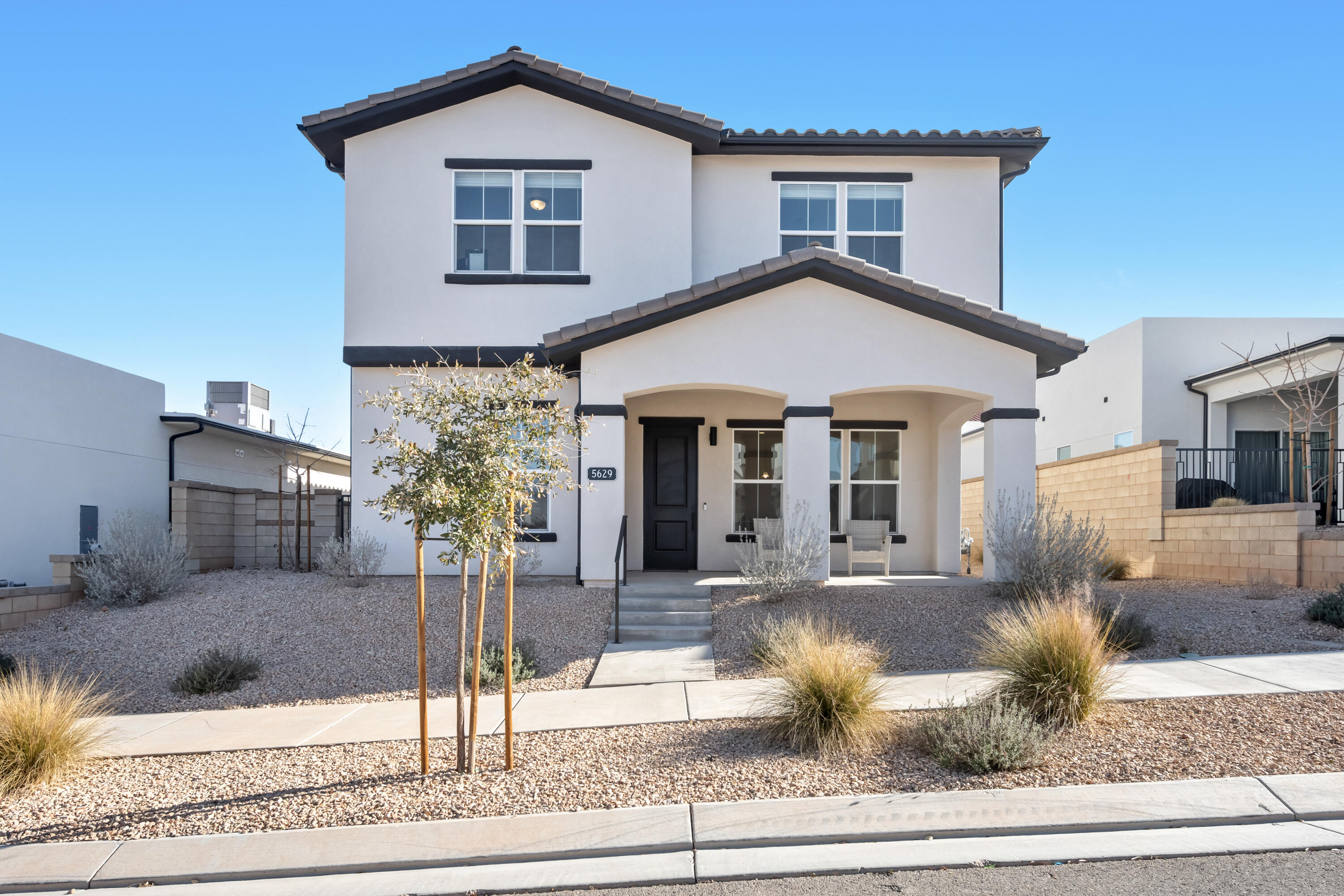 DESERT COLOR AUBURN HILLS - Residential