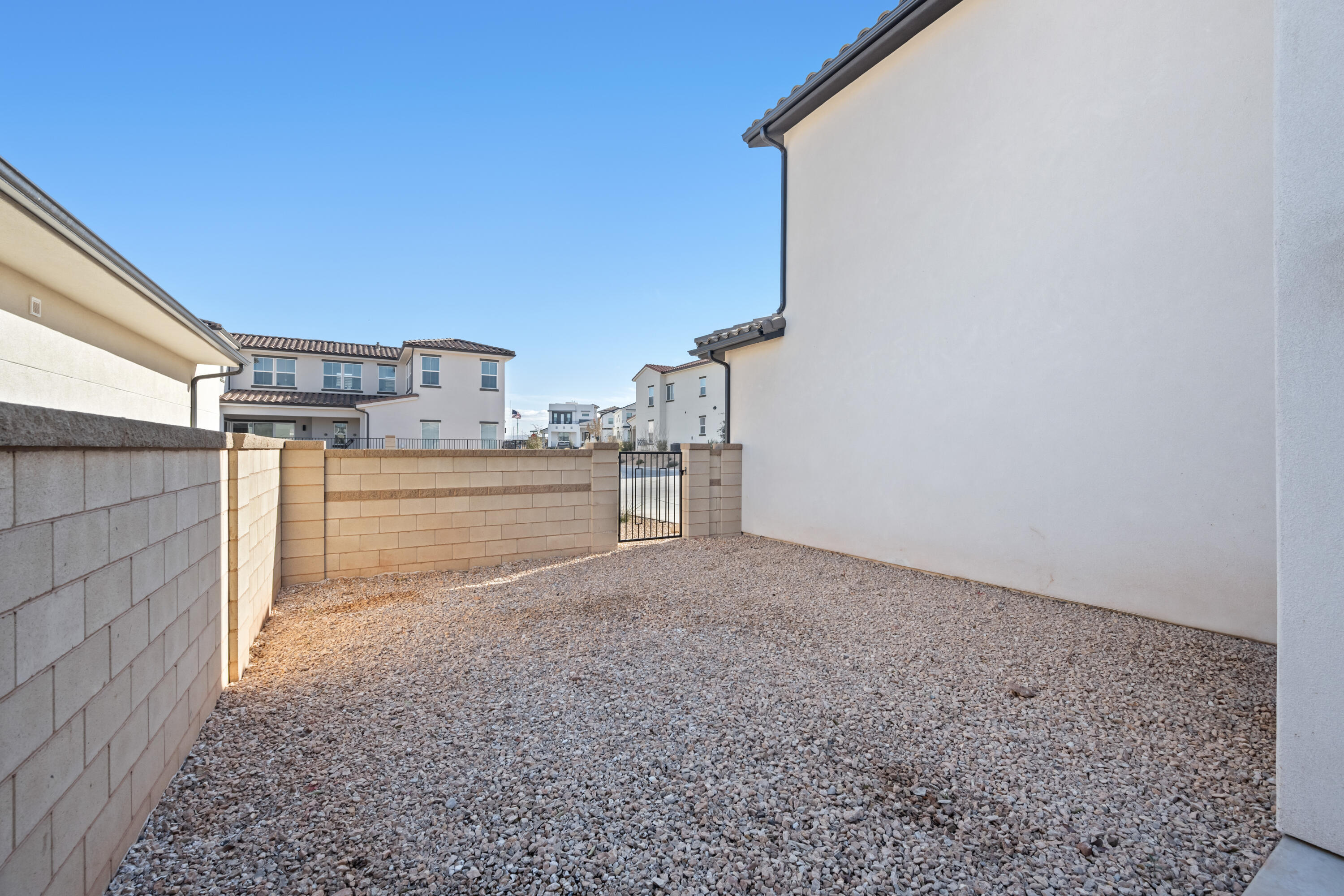 DESERT COLOR AUBURN HILLS - Residential
