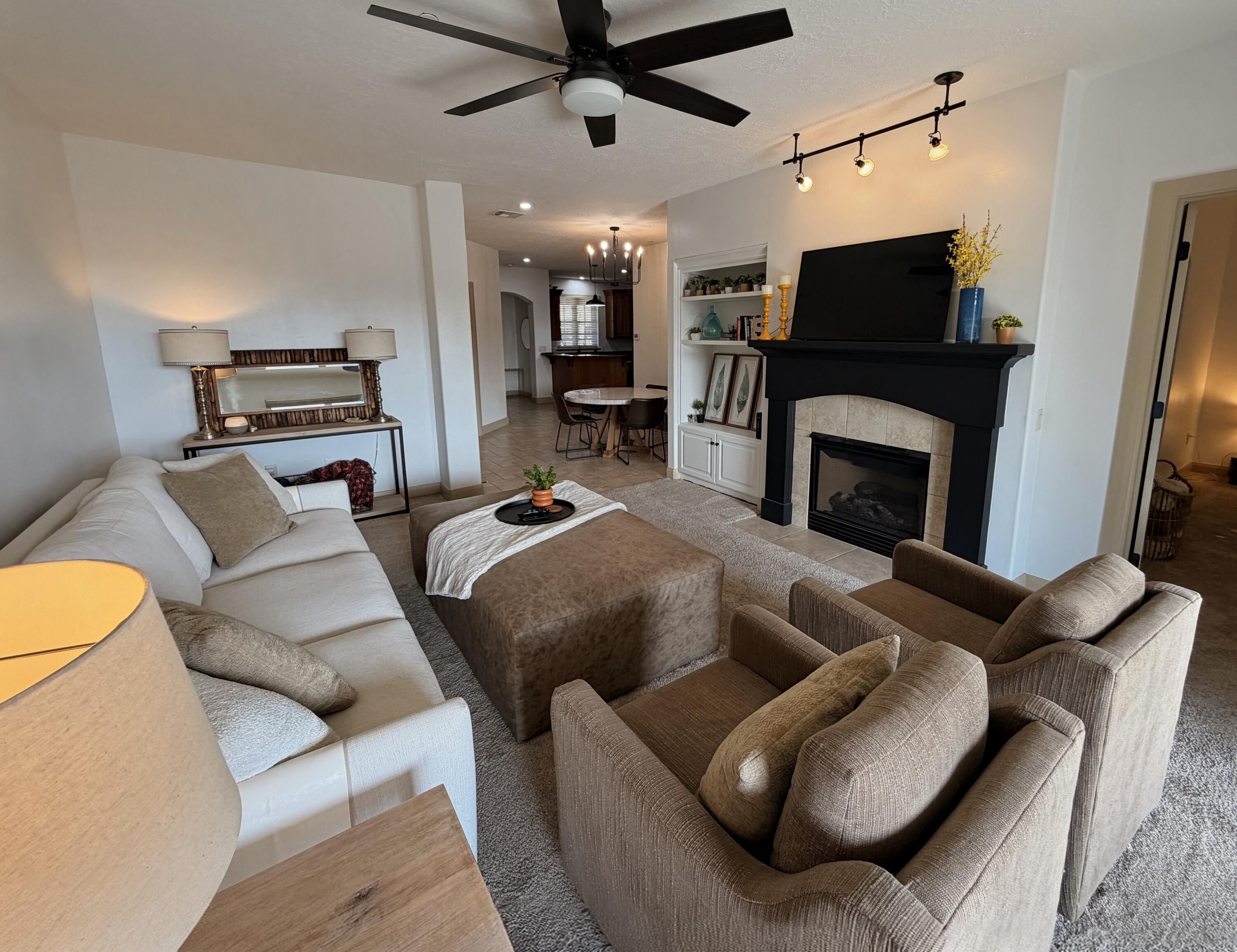 PELICAN HILLS CONDOMINIUMS - Residential