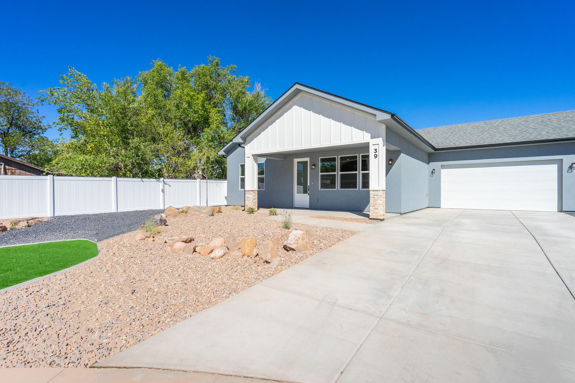 EVES GARDEN - Residential