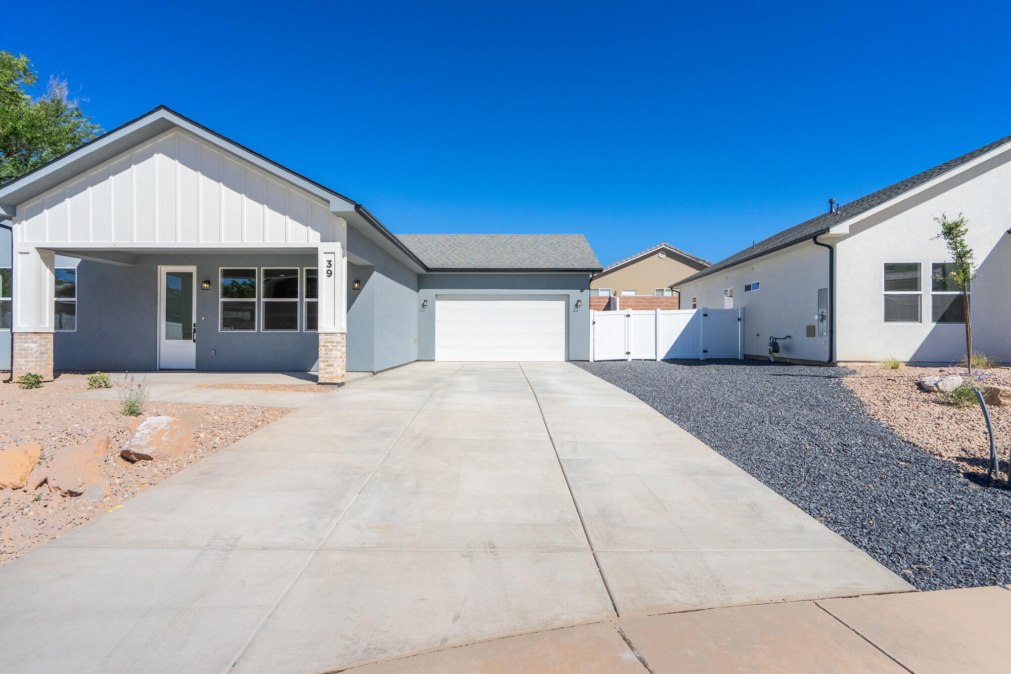 EVES GARDEN - Residential