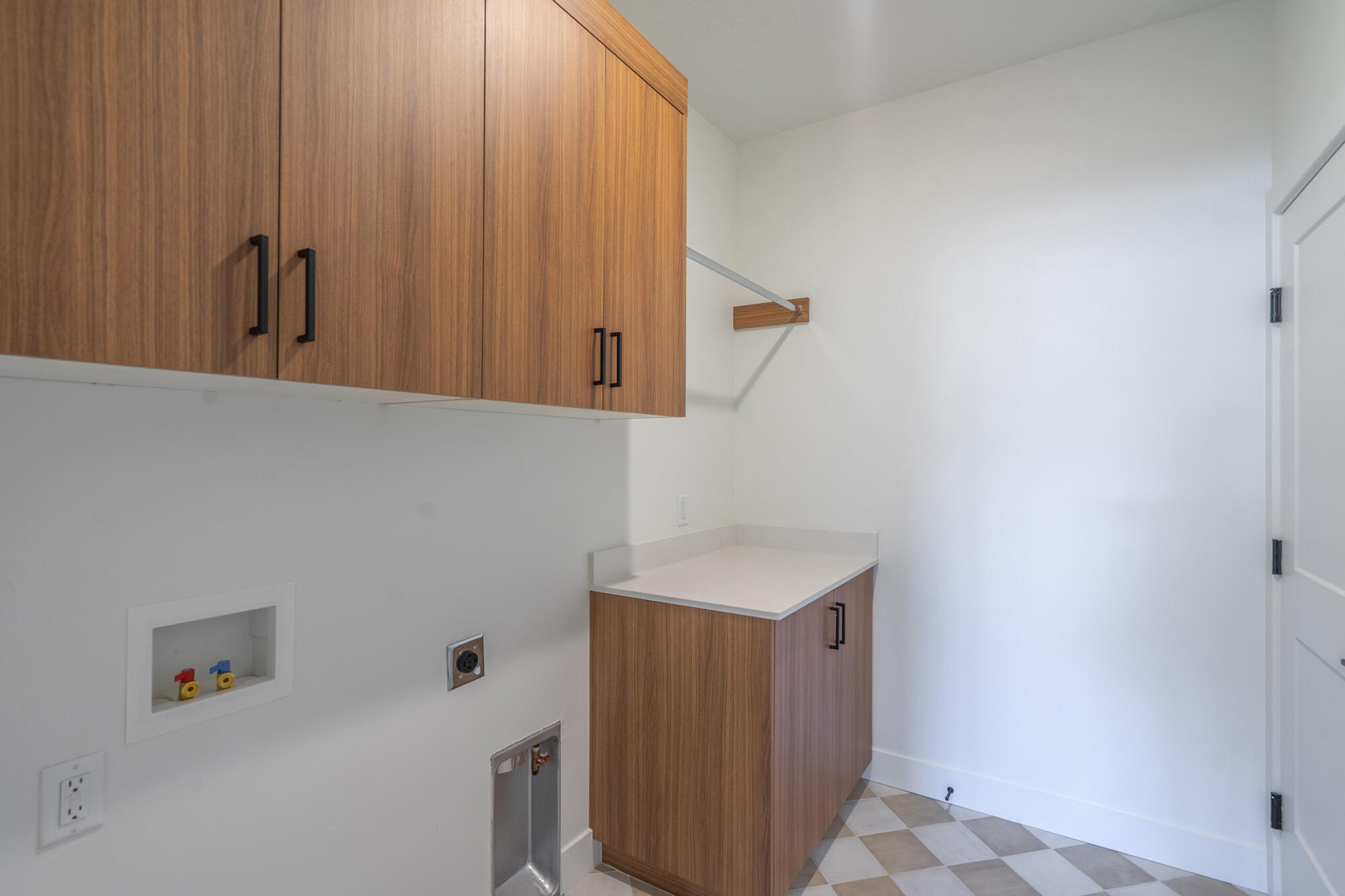 EVES GARDEN - Residential