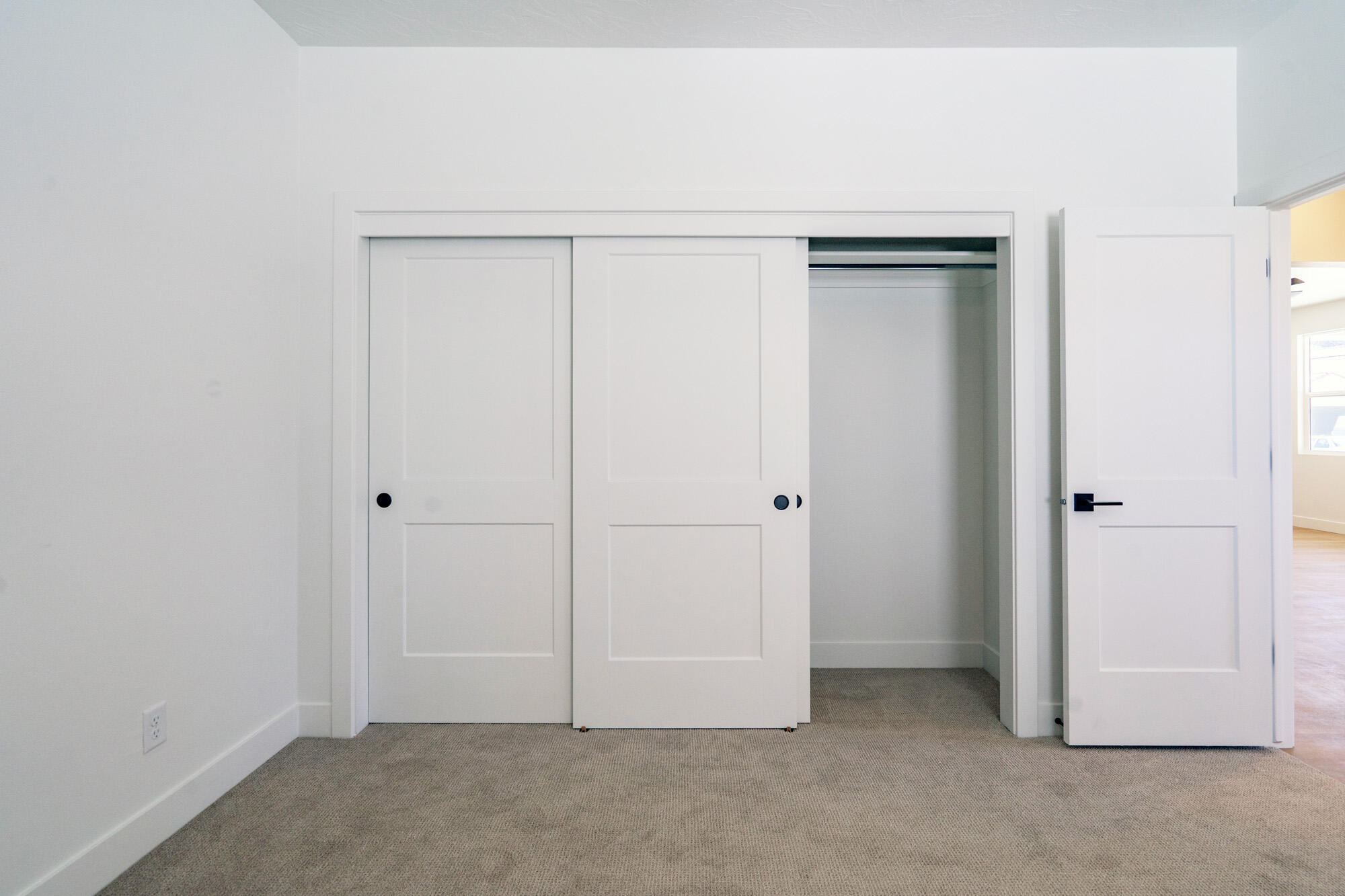 EVES GARDEN - Residential