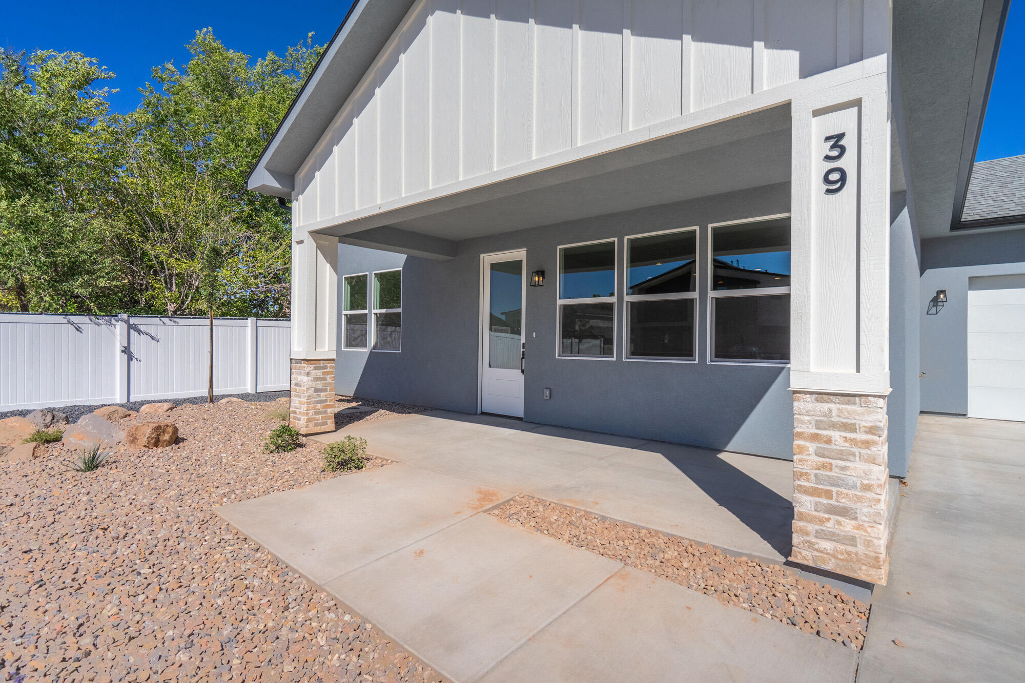 EVES GARDEN - Residential