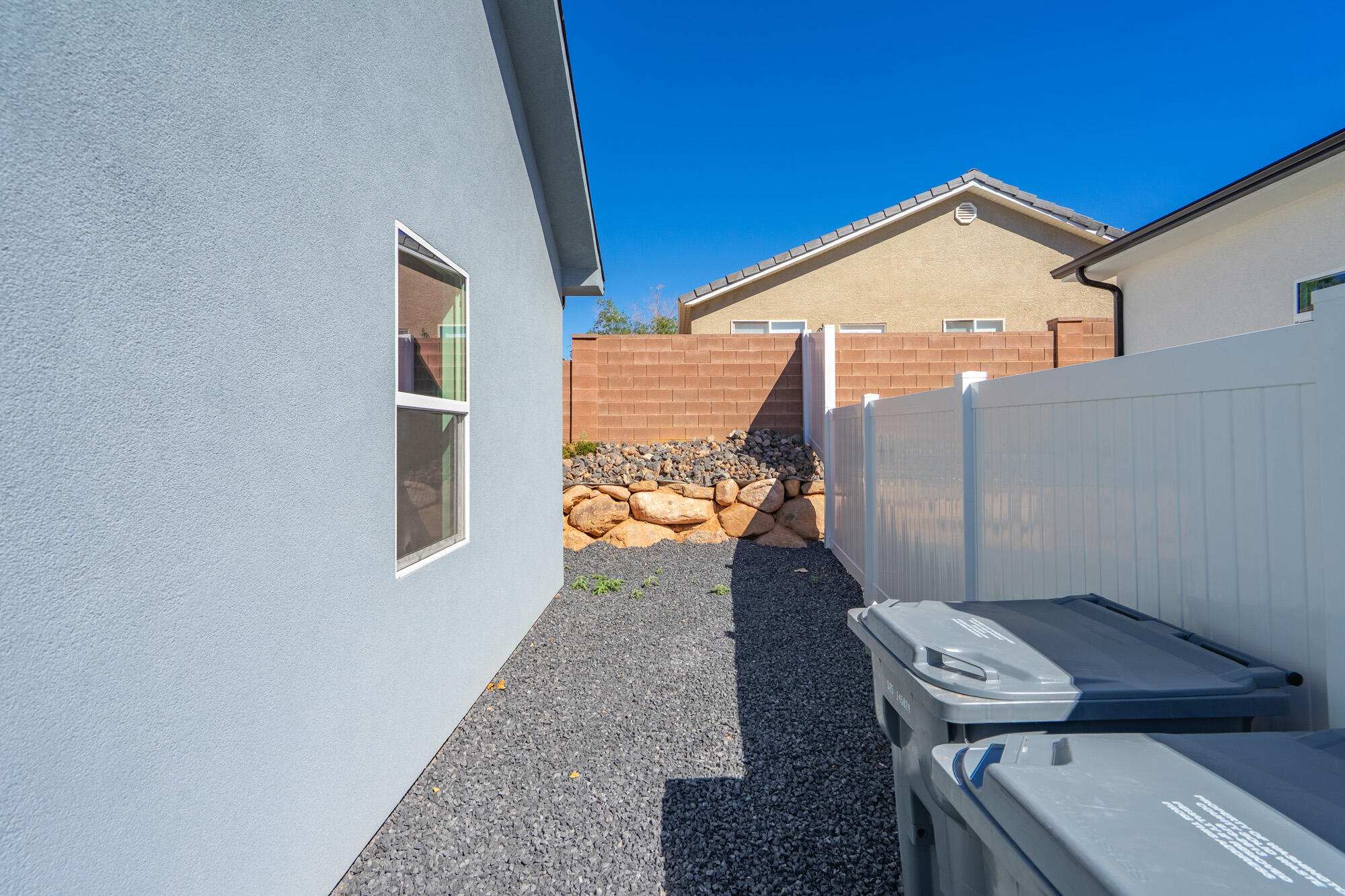 EVES GARDEN - Residential