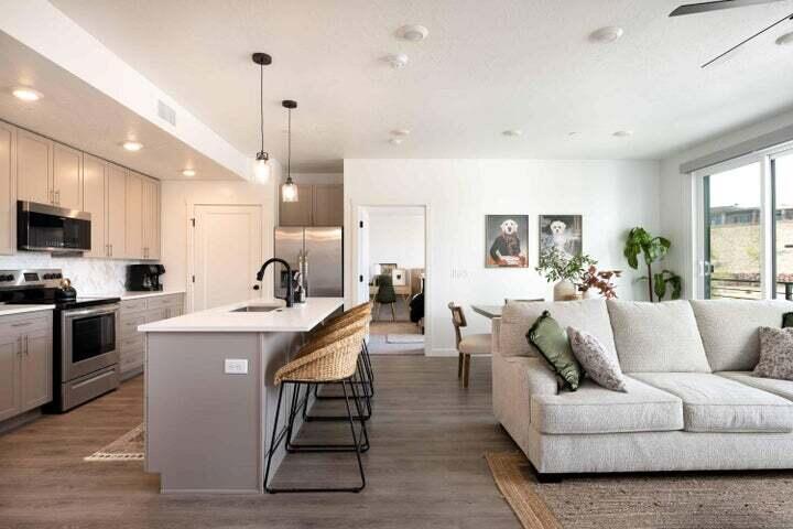 DESERT COLOR RESORT - Residential