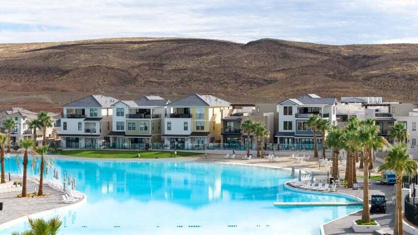 DESERT COLOR RESORT - Residential