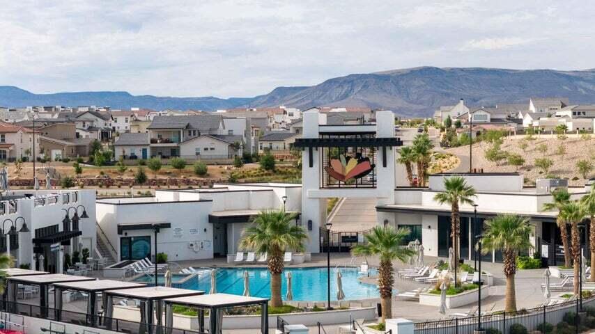 DESERT COLOR RESORT - Residential