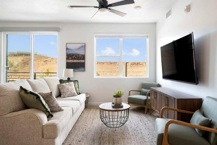 DESERT COLOR RESORT - Residential