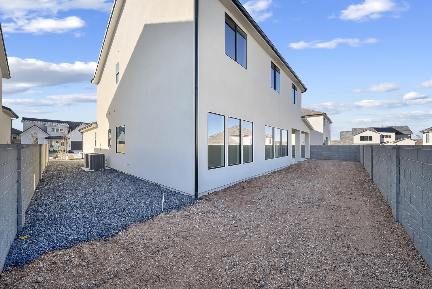 DESERT HORIZON - Residential