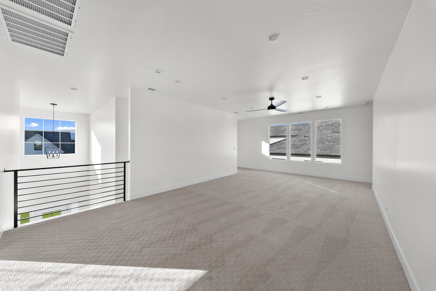 DESERT HORIZON - Residential