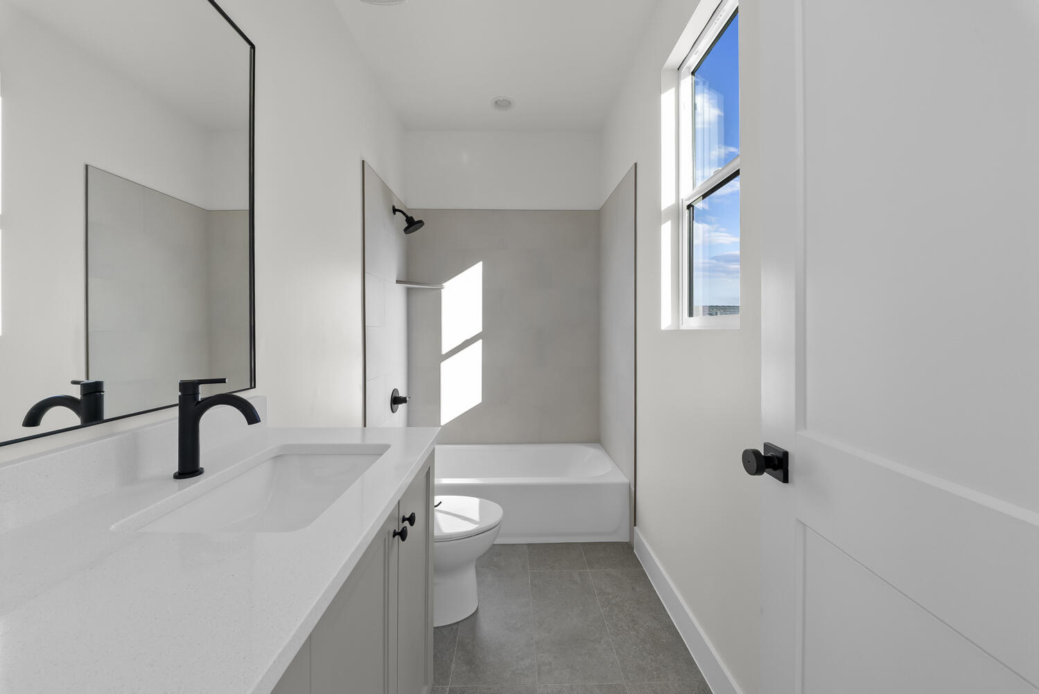 DESERT HORIZON - Residential