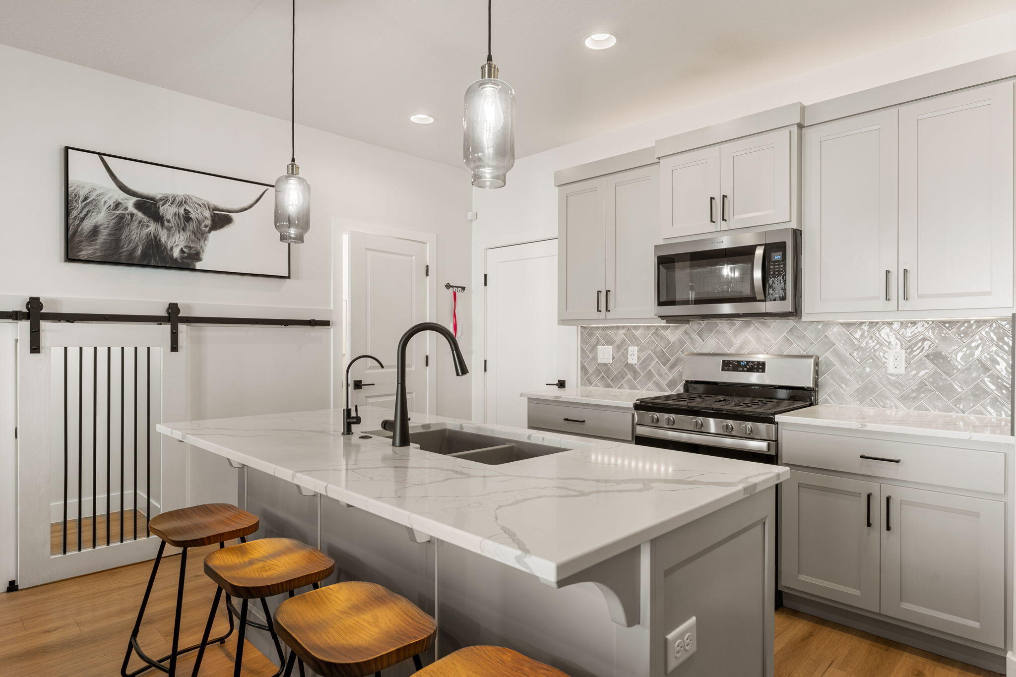 WOODLAND ESTATES TOWNHOMES - Residential