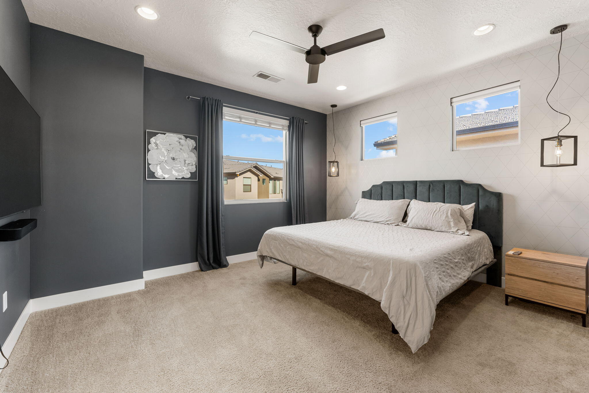 WOODLAND ESTATES TOWNHOMES - Residential