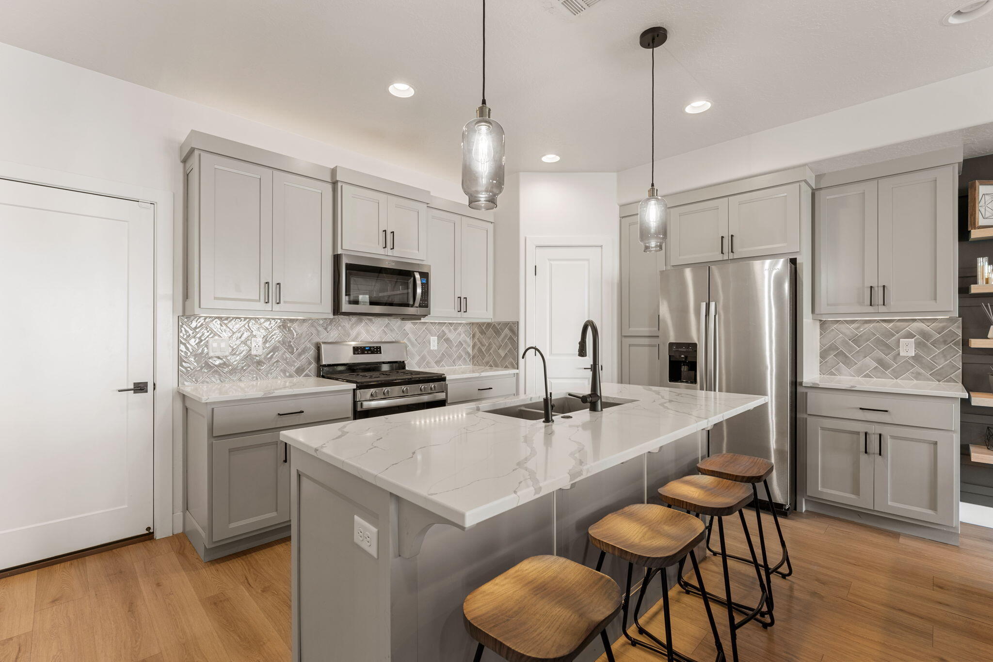 WOODLAND ESTATES TOWNHOMES - Residential