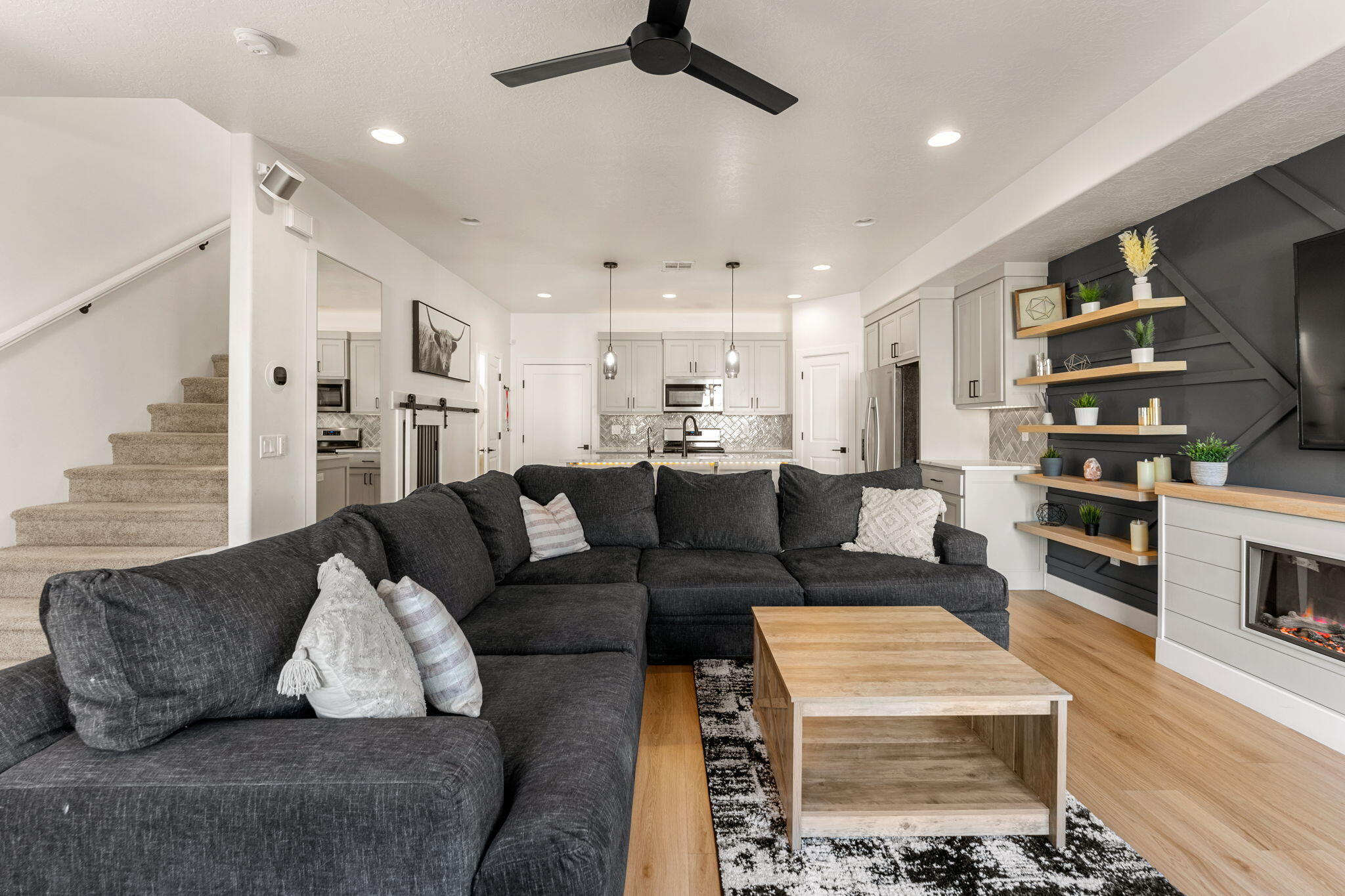 WOODLAND ESTATES TOWNHOMES - Residential