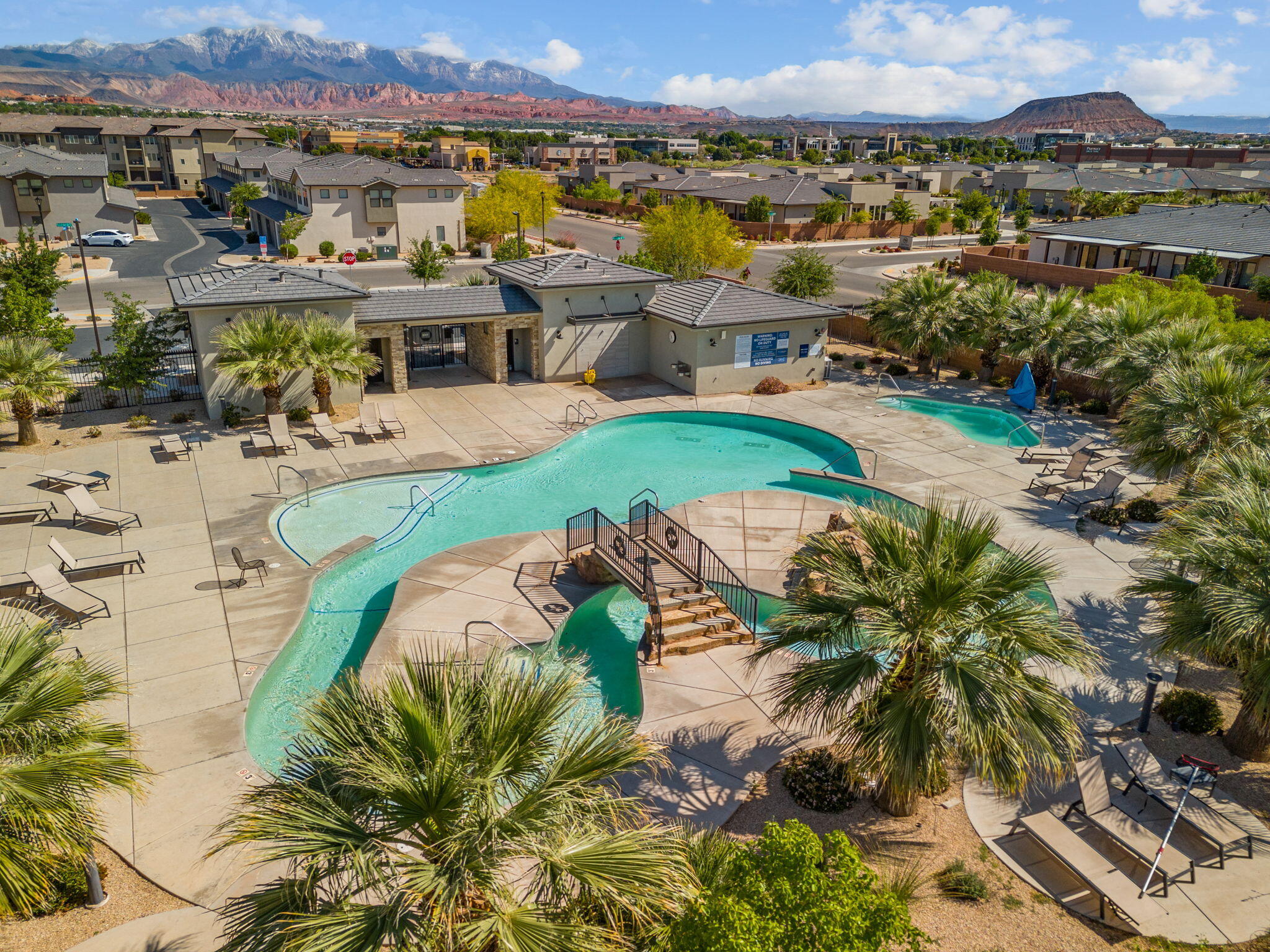 WOODLAND ESTATES TOWNHOMES - Residential