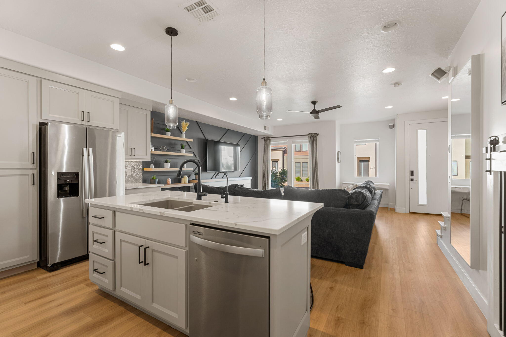 WOODLAND ESTATES TOWNHOMES - Residential