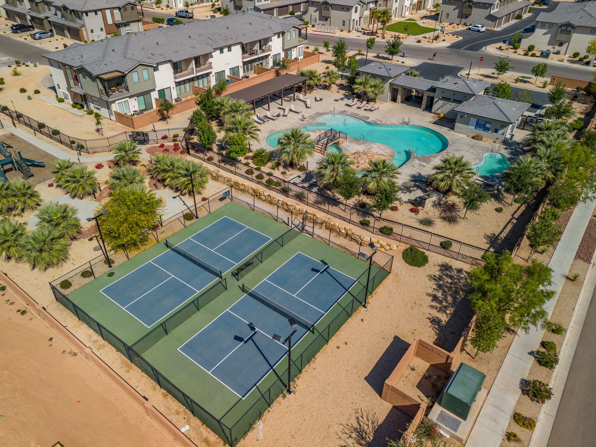 WOODLAND ESTATES TOWNHOMES - Residential