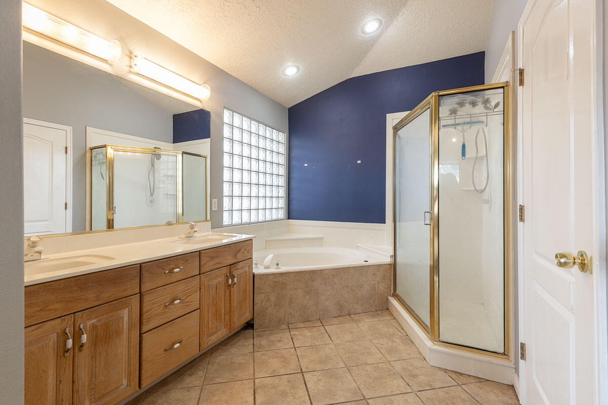 ARROWHEAD MESA - Residential