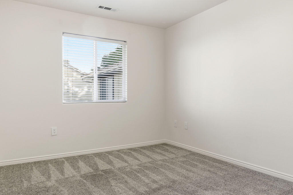 WOODBRIDGE TOWNHOMES - Residential