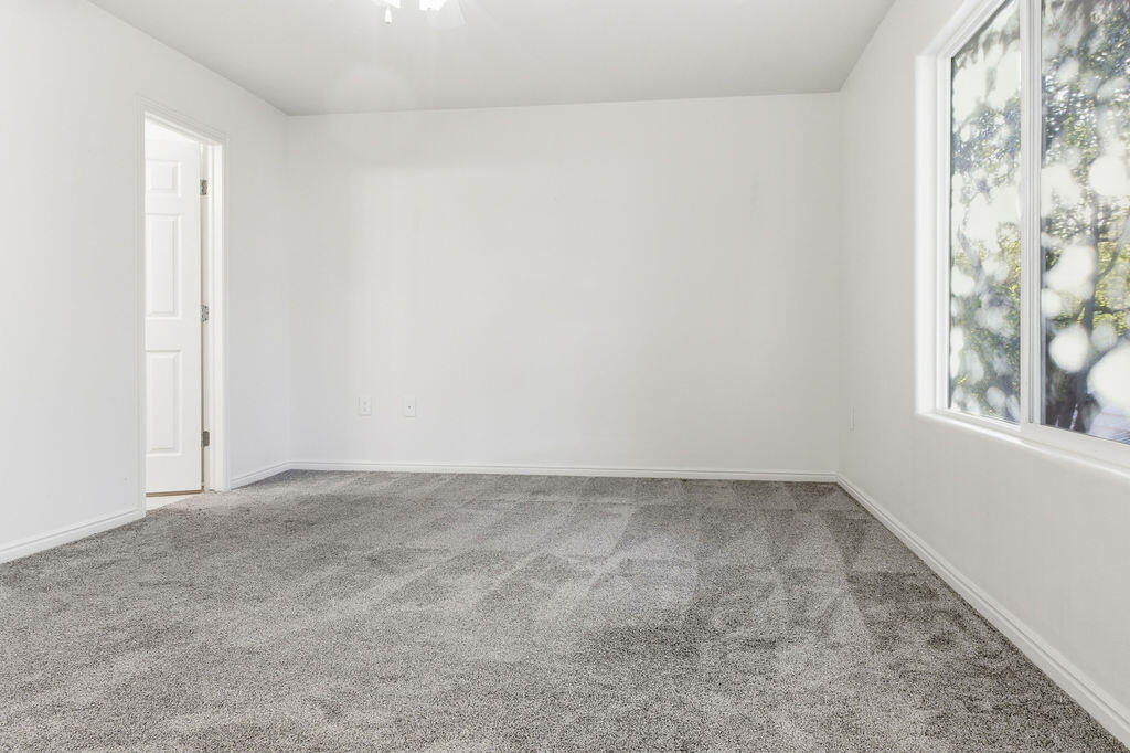 WOODBRIDGE TOWNHOMES - Residential