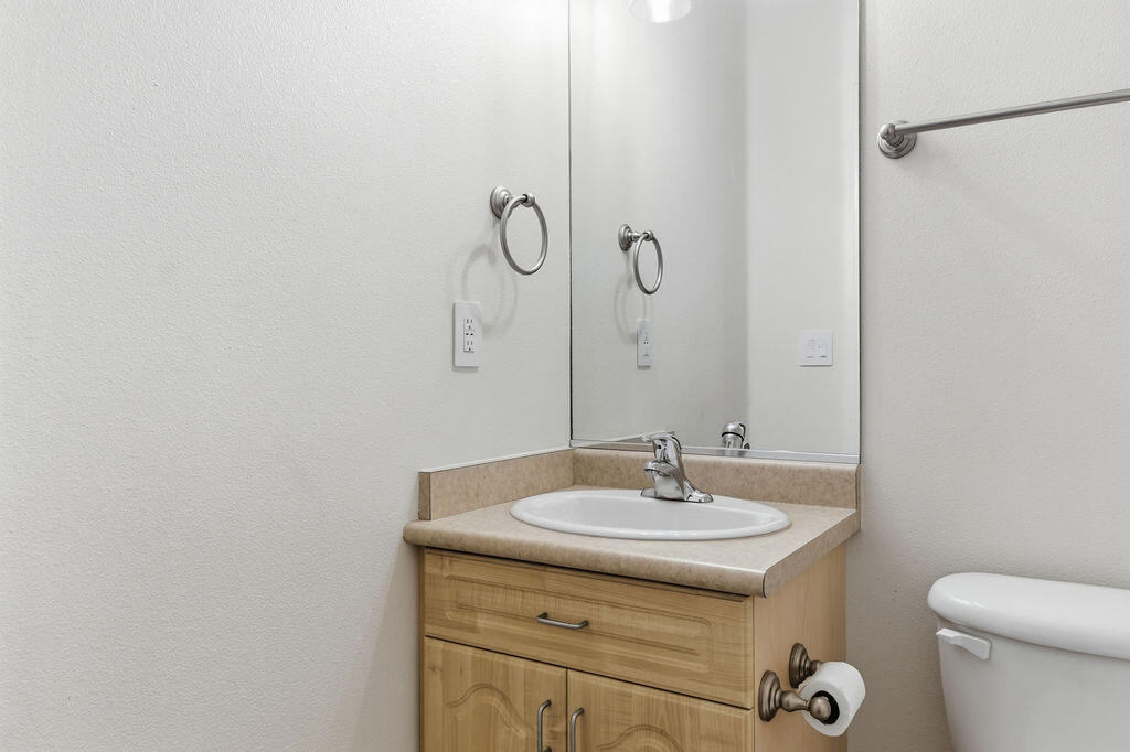 WOODBRIDGE TOWNHOMES - Residential