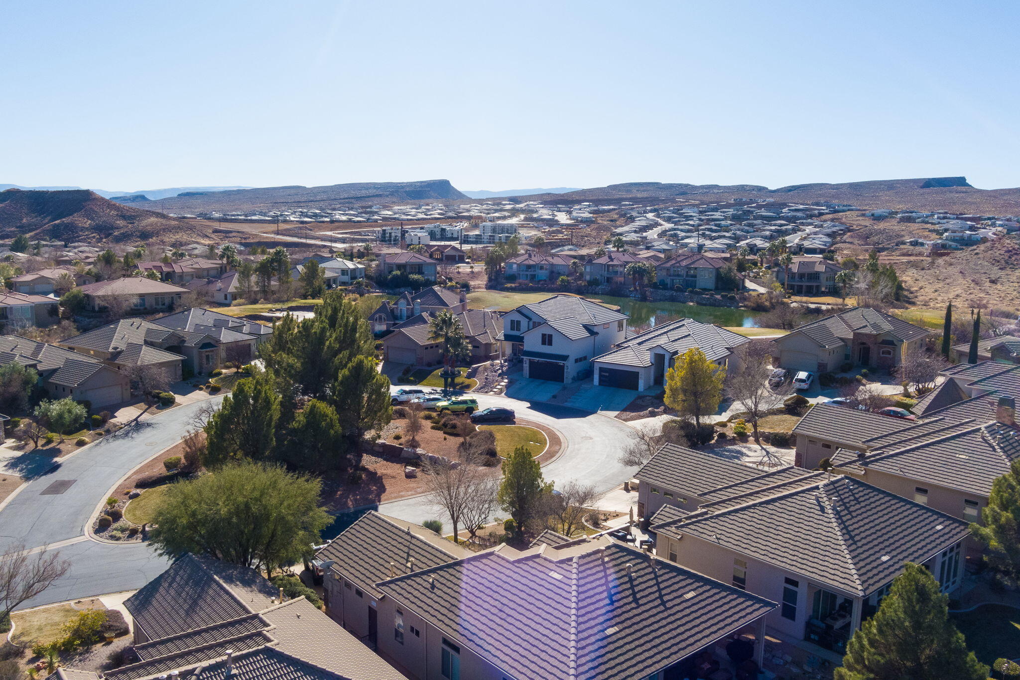 BRIDGEWATER TOWNHOMES AT SUNBROOK - Residential