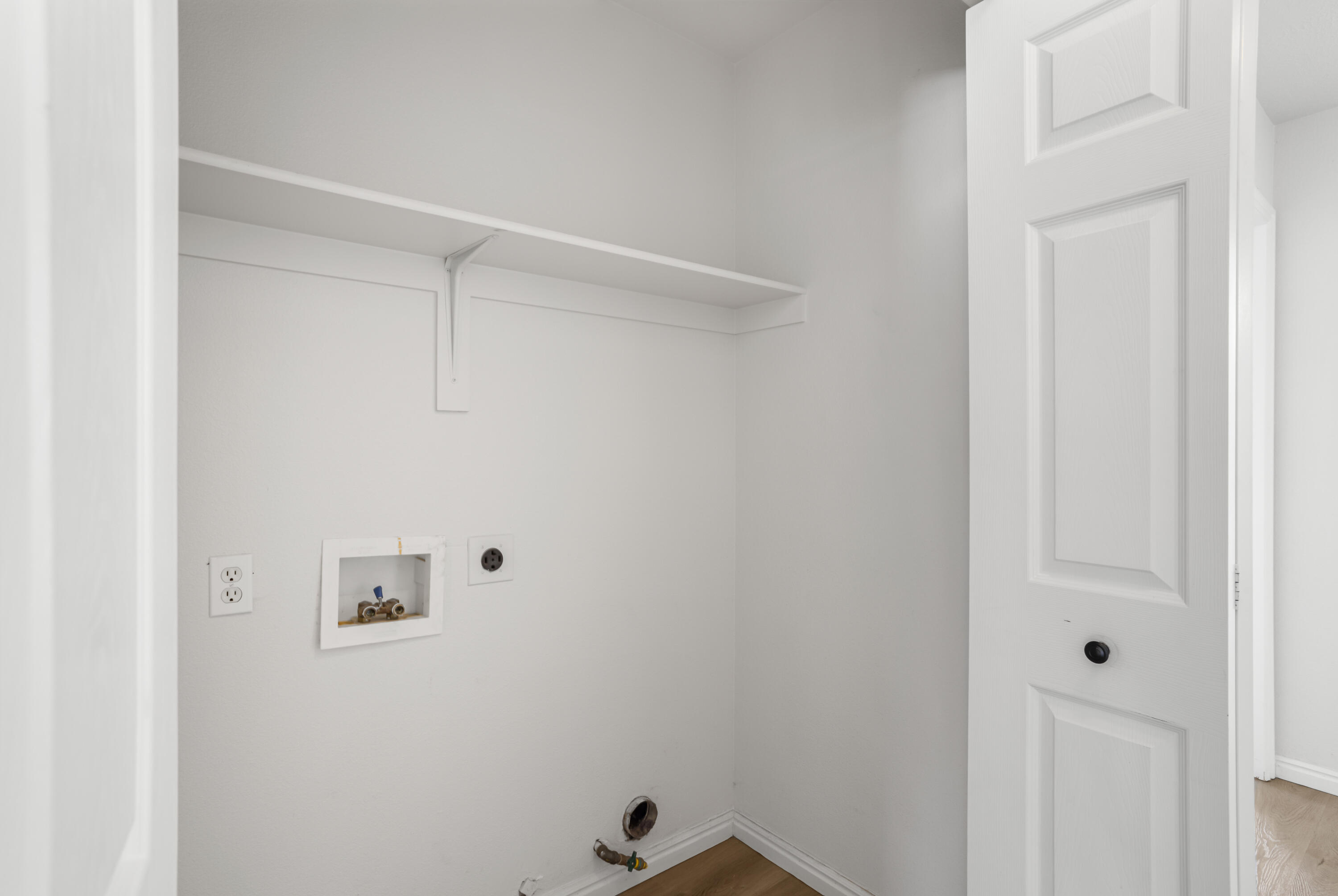 SHADOW CANYON - Residential