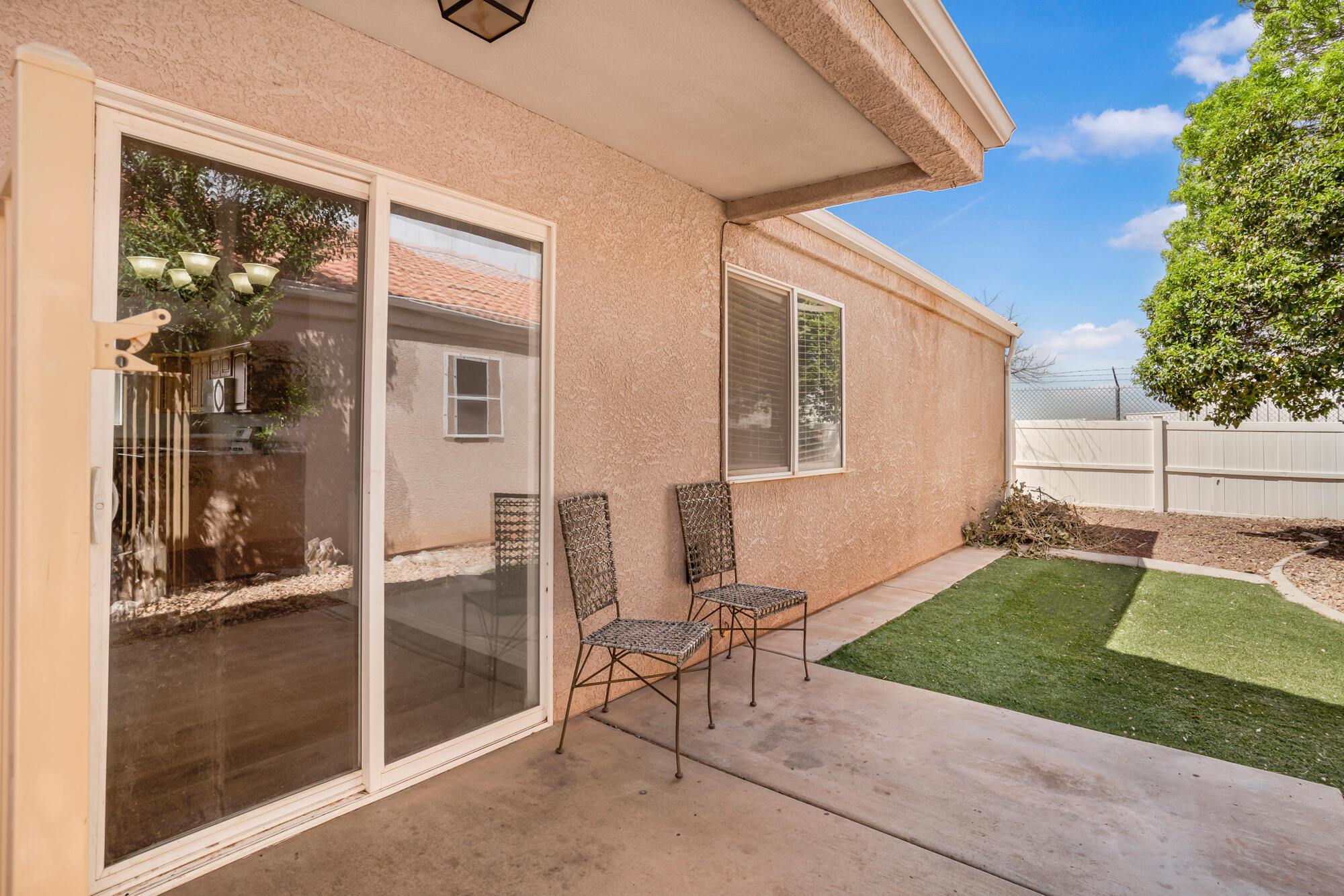 SHADOW CANYON - Residential