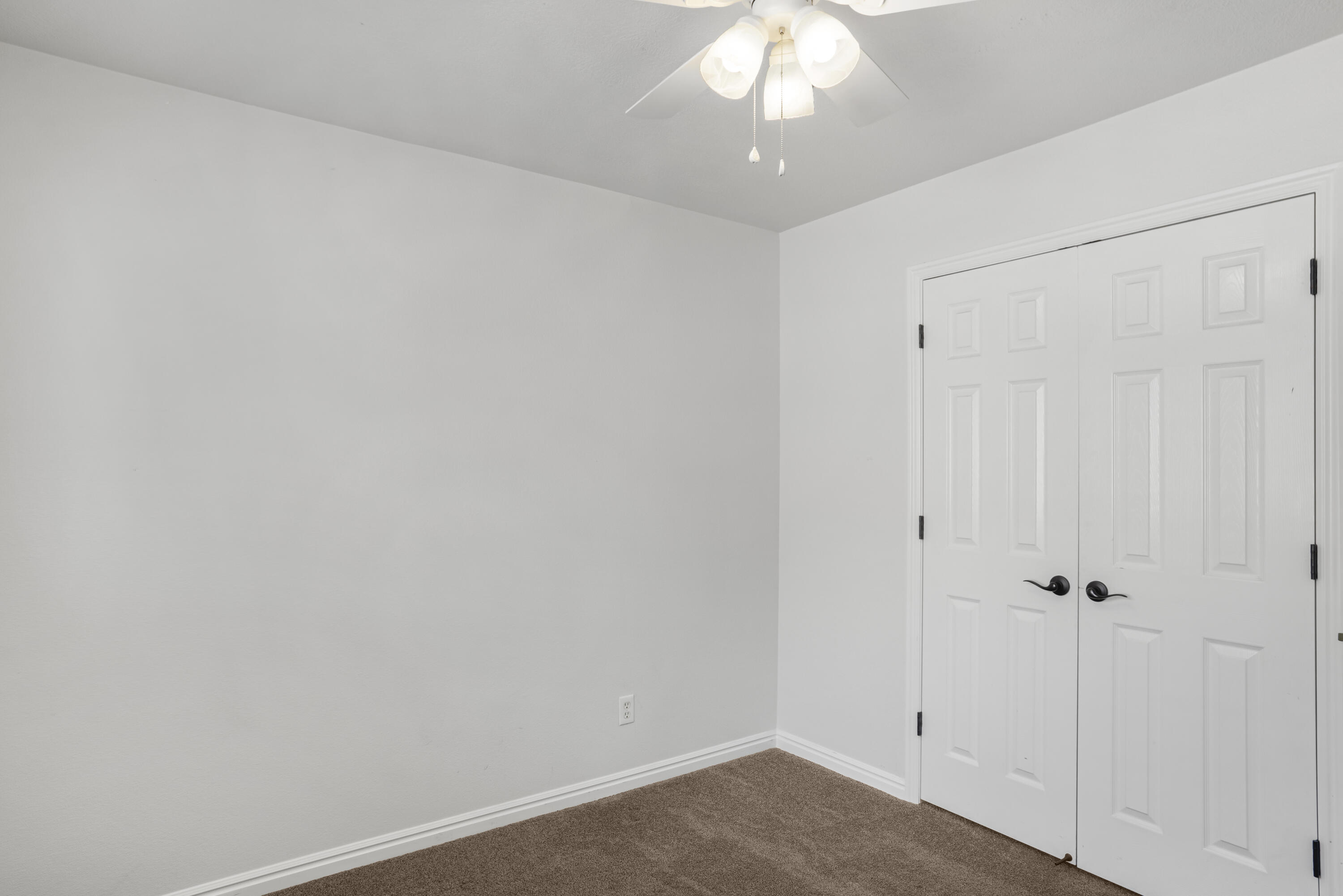 SHADOW CANYON - Residential