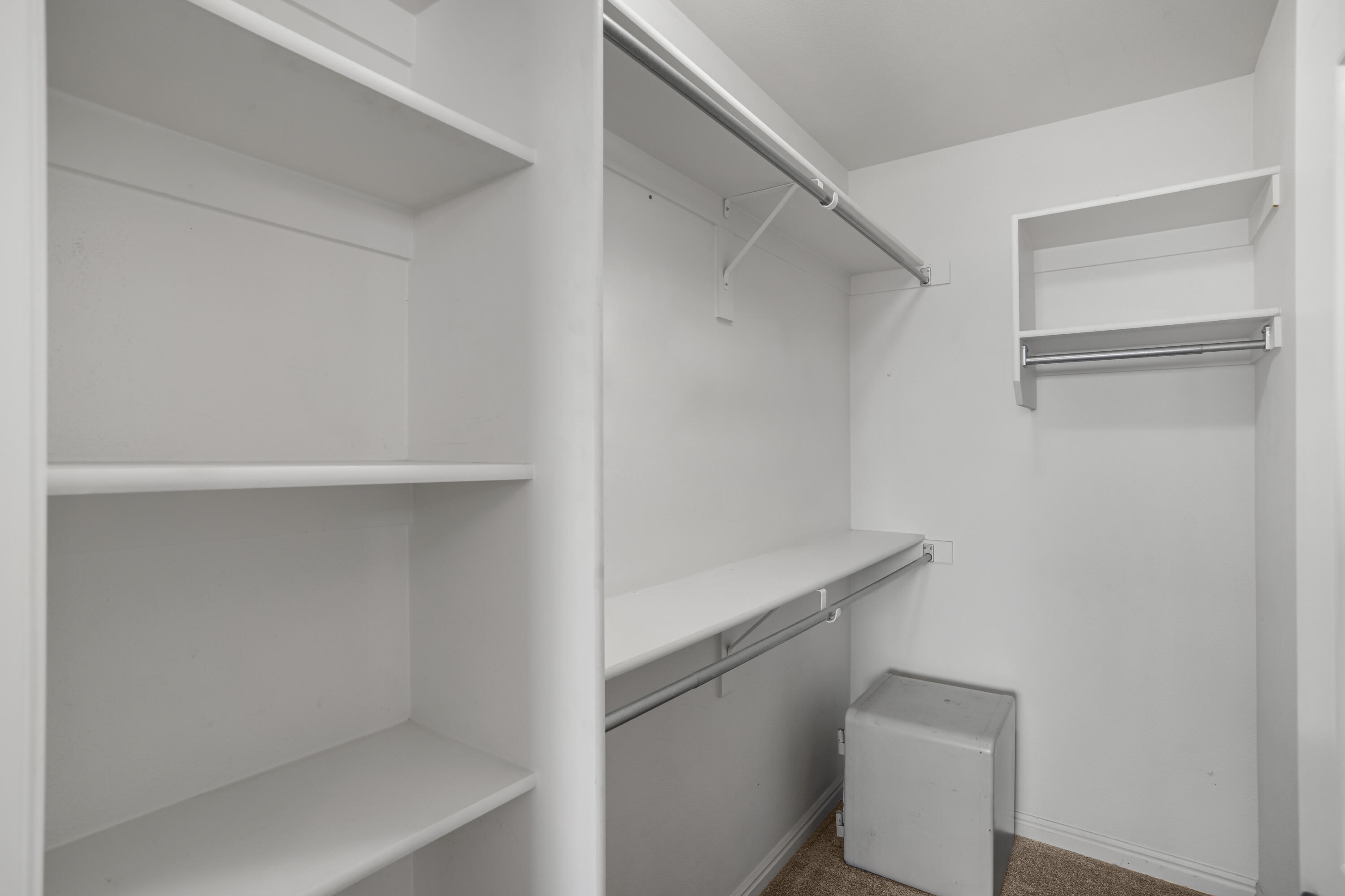 SHADOW CANYON - Residential