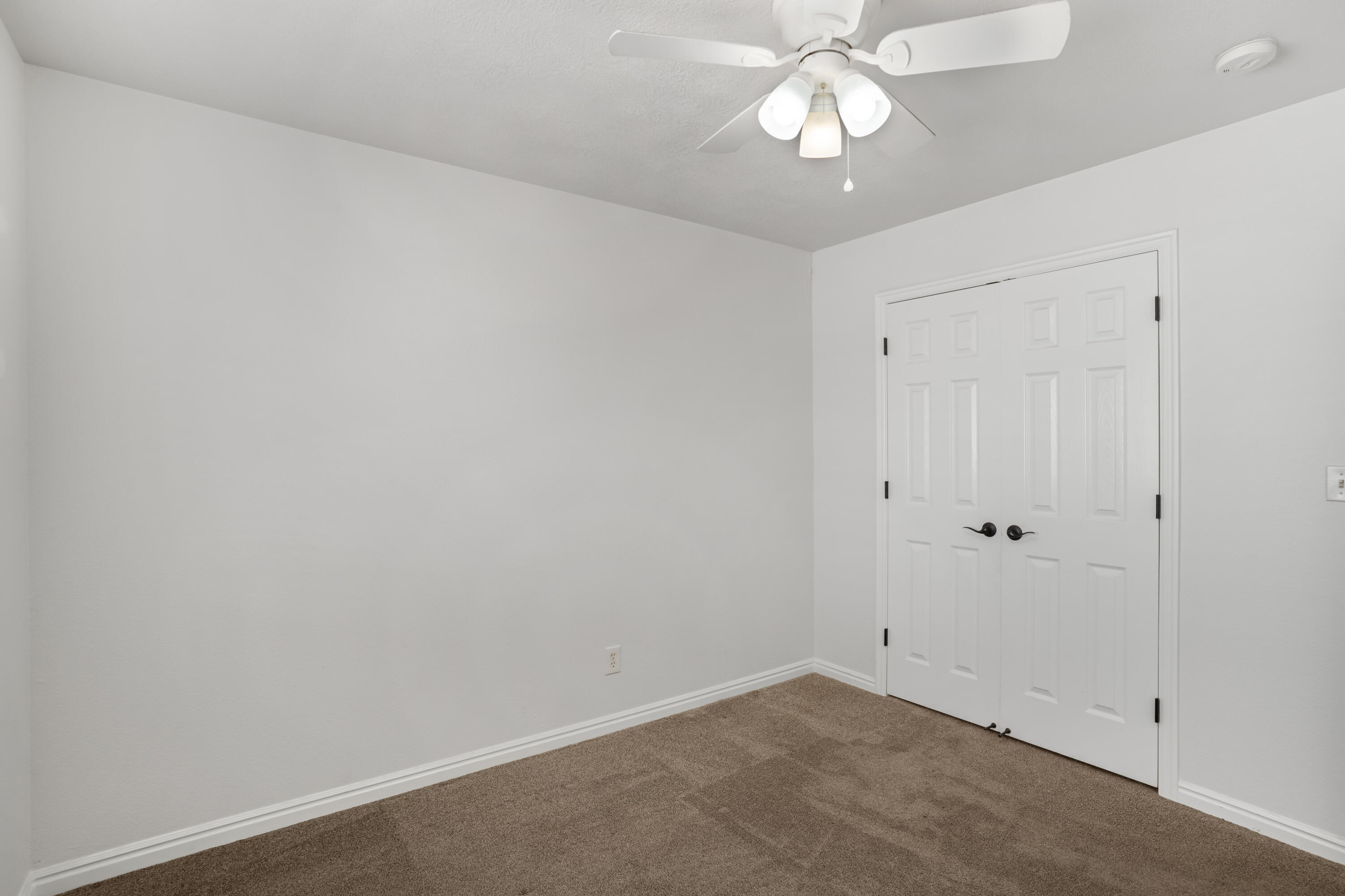 SHADOW CANYON - Residential