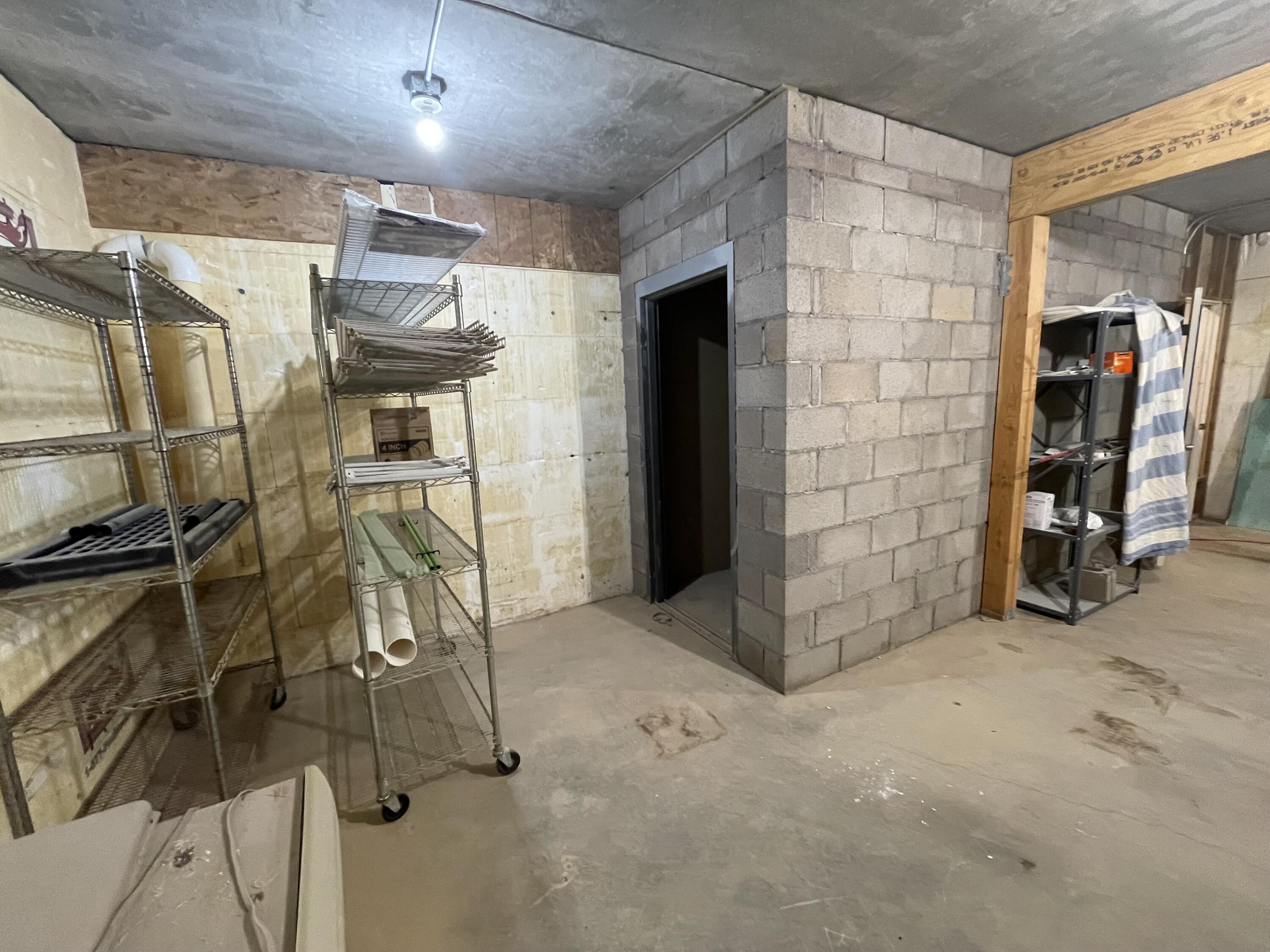 APPLE VALLEY TOWNSITE - Land