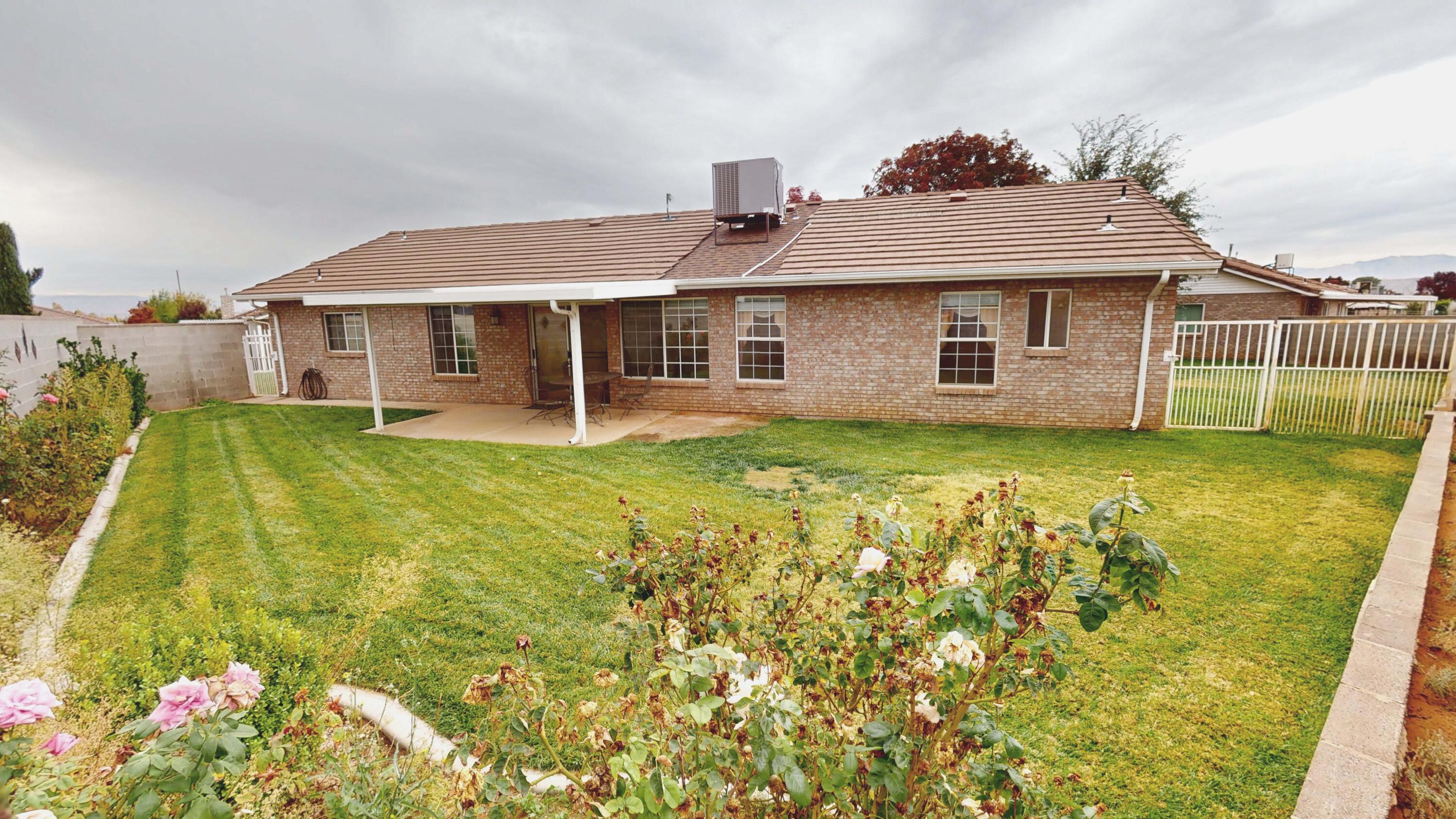 SUN COUNTRY MEADOWS SOUTH TOWNHOMES - Residential